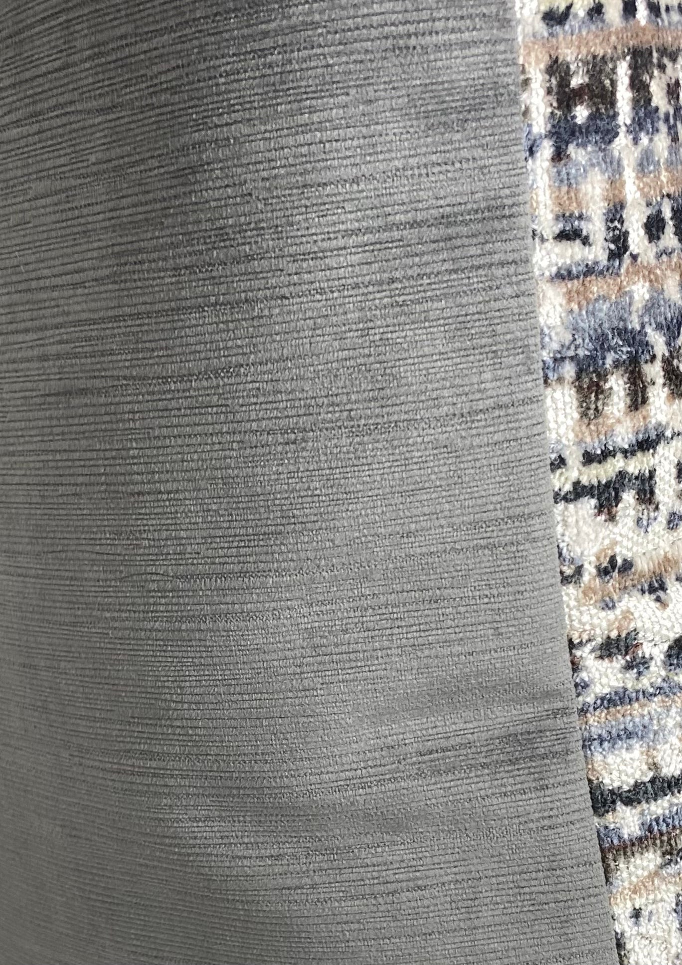 Luxury Pillow – 24" × 24" – Dynamix Graphite