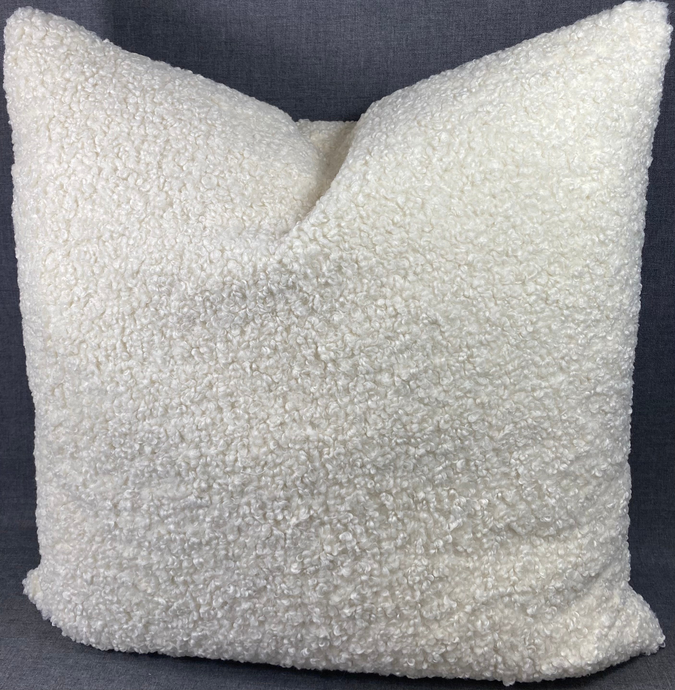 Luxury Pillow -  24" x 24" -  Poodle Ivory
