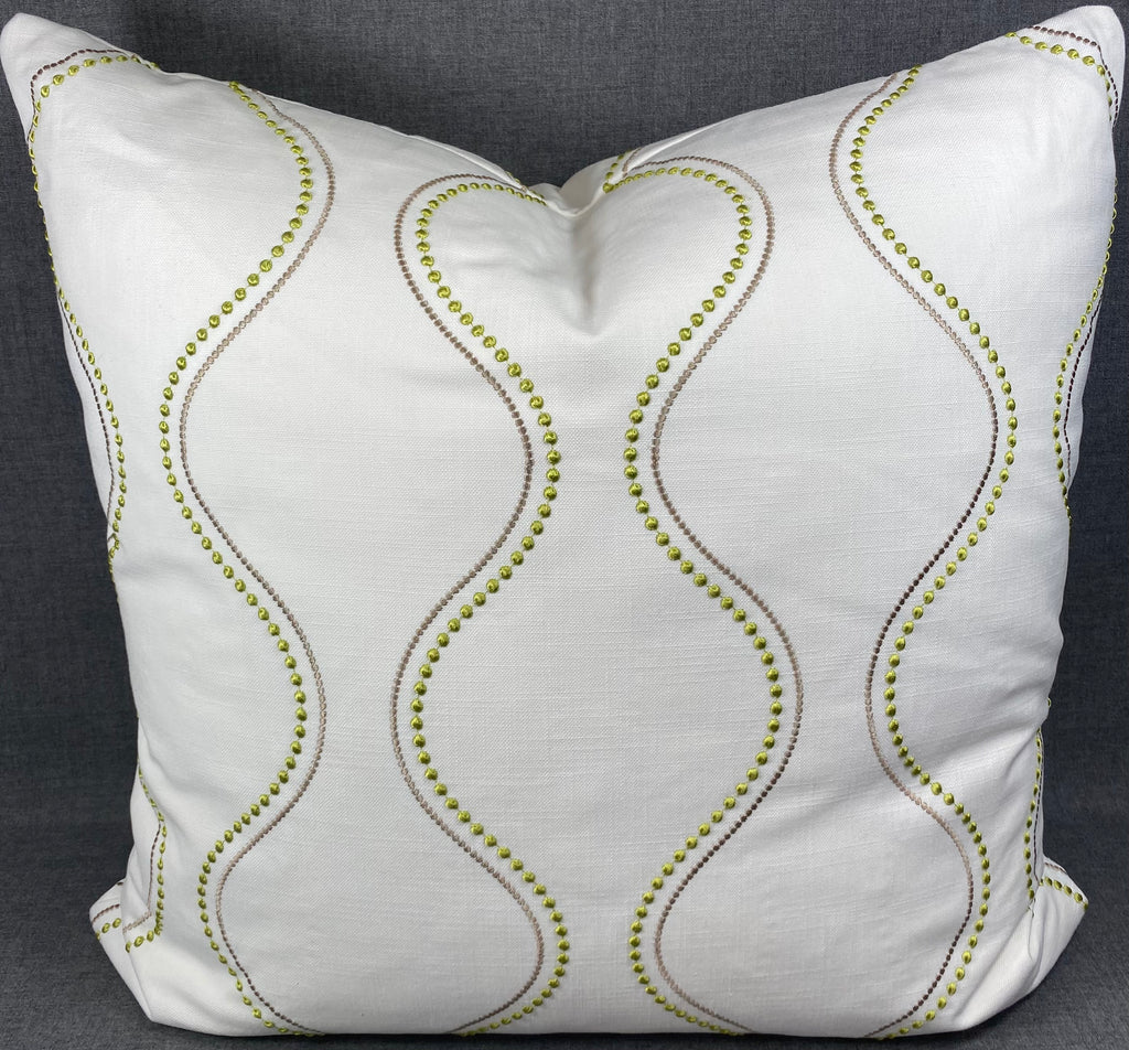 Luxury Pillow – 24" × 24" – String of Pearls
