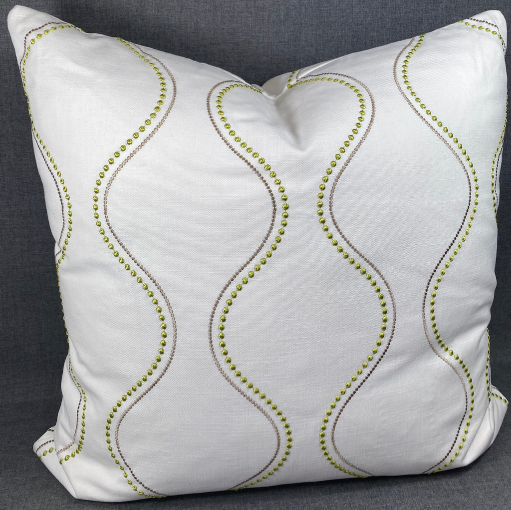 Luxury Pillow – 24" × 24" – String of Pearls