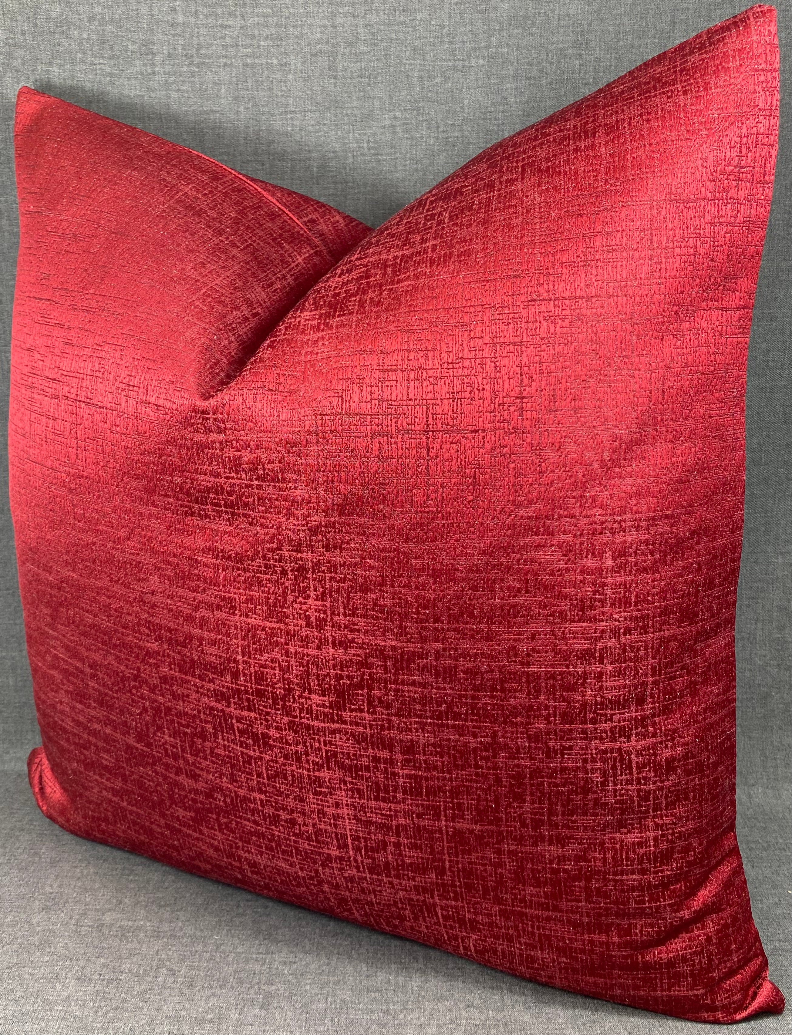 Luxury Pillow – 24" × 24" – Festive Red