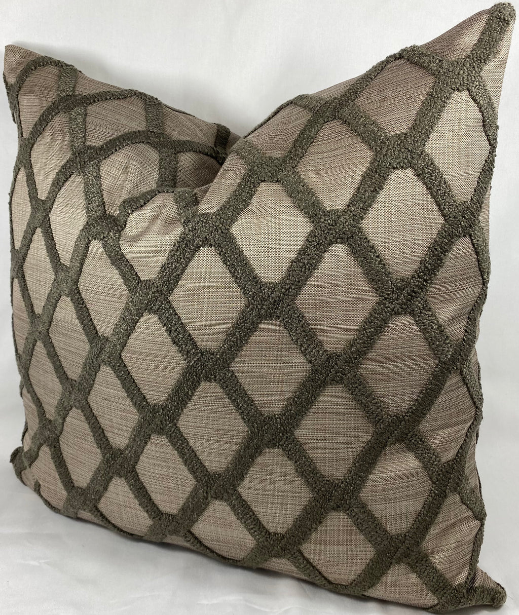 Luxury Pillow – 24" × 24" – Mocha Dream