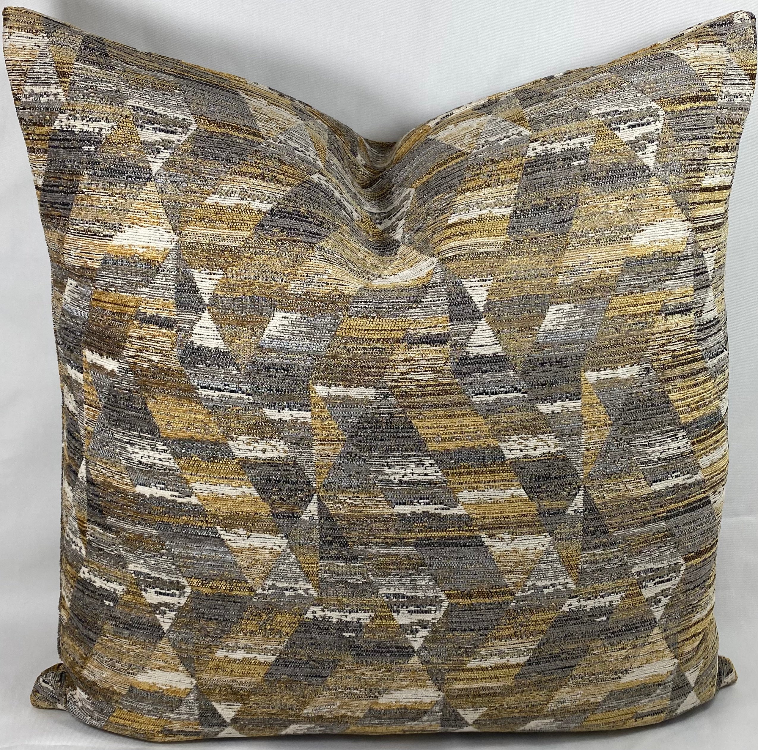 Luxury Pillow – 24" × 24" – Pyramid Jewel