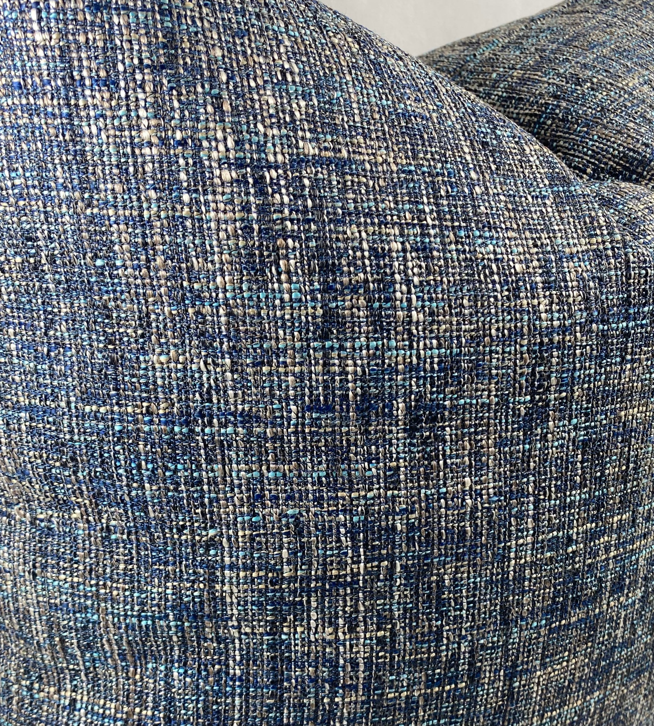 Luxury Pillow – 24" × 24" – Blue Medley