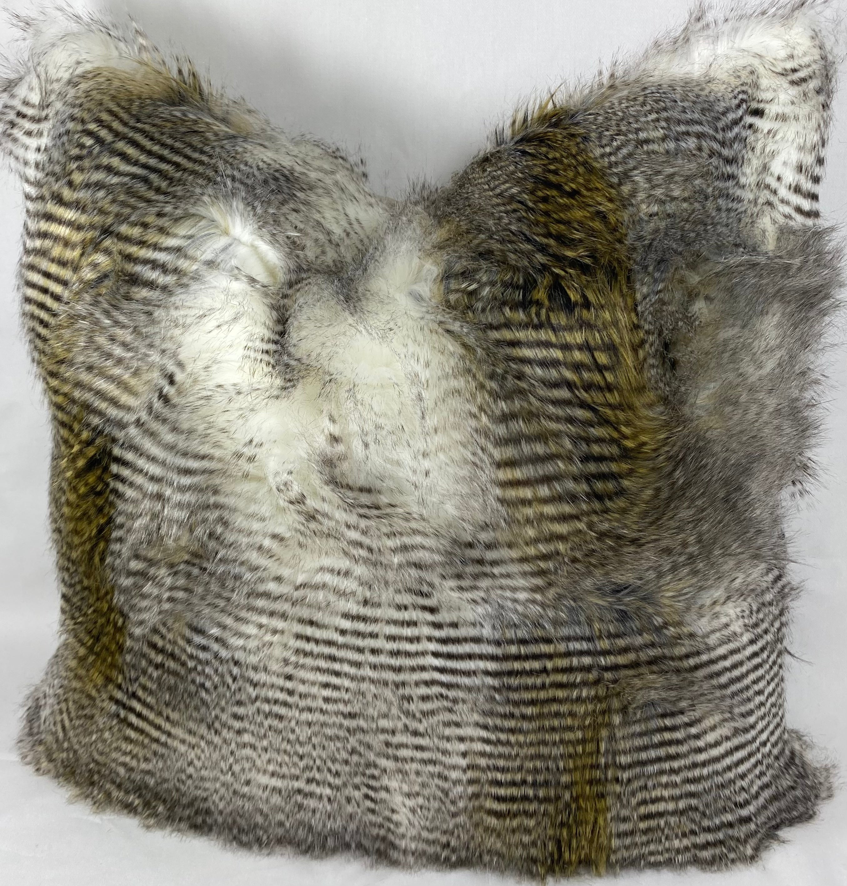 Luxury Pillow – 24" × 24" – Alaskan Hawk