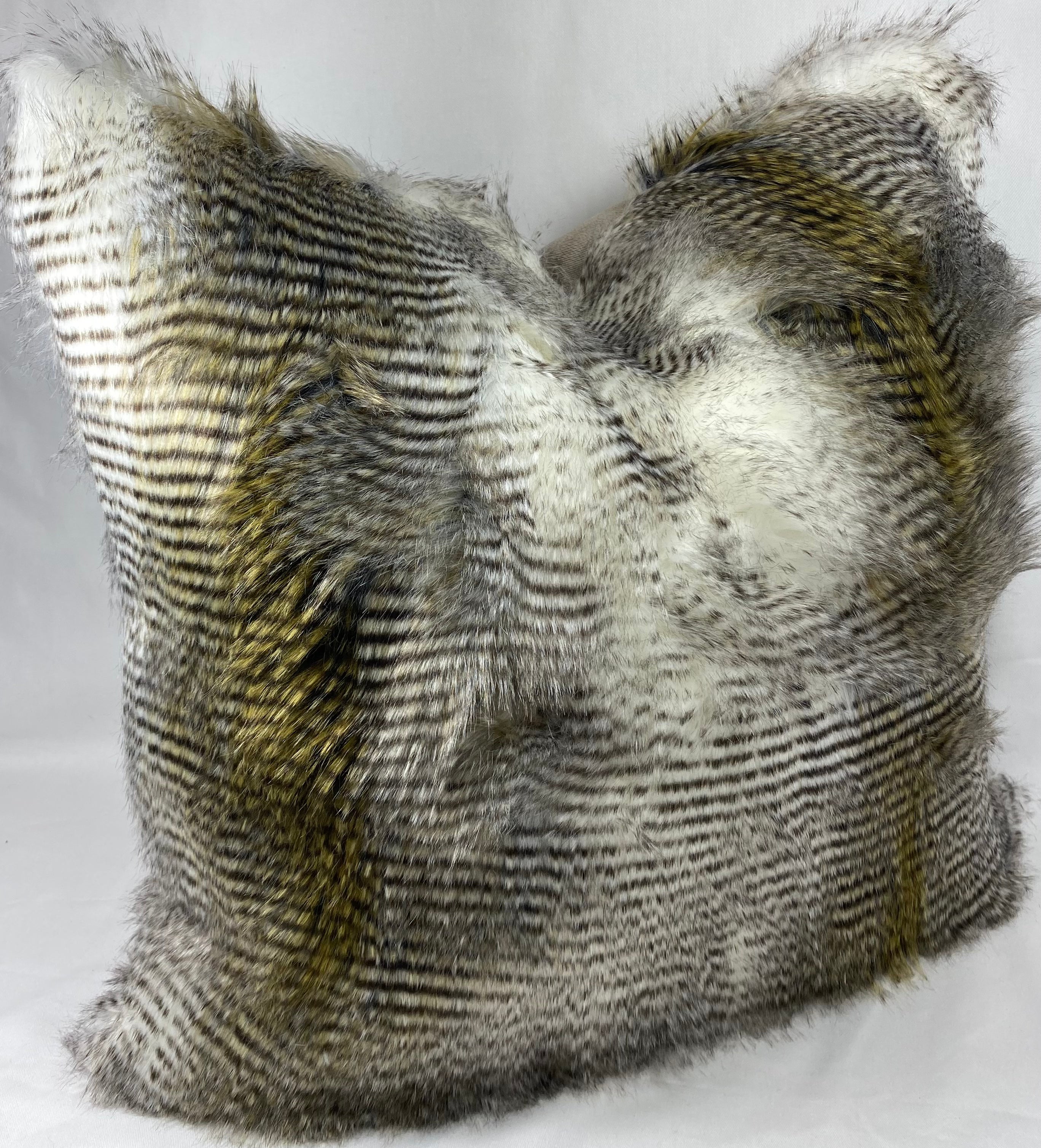 Luxury Pillow – 24" × 24" – Alaskan Hawk