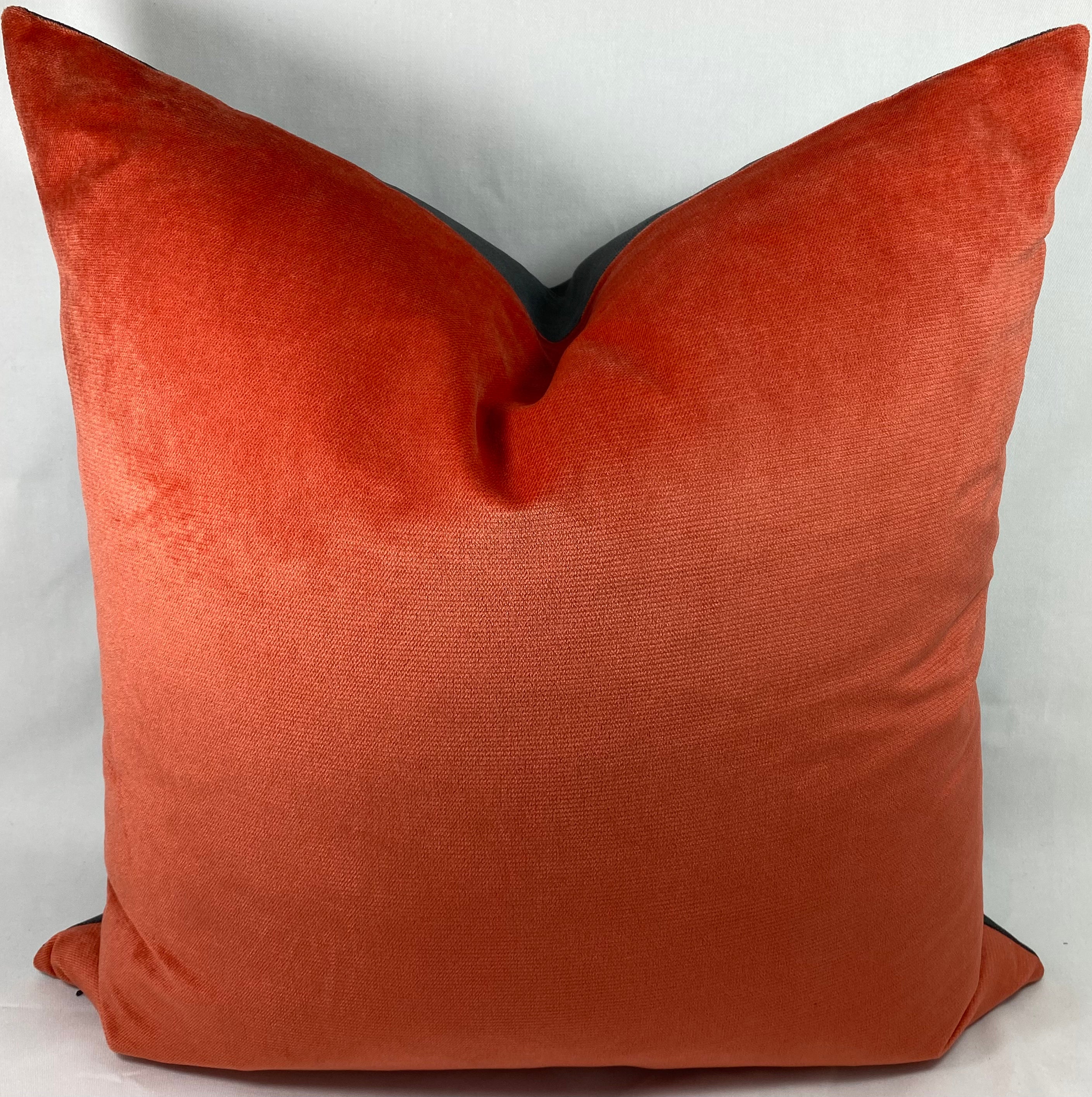 Luxury Pillow – 24" × 24" – Gemini Mango Charcoal