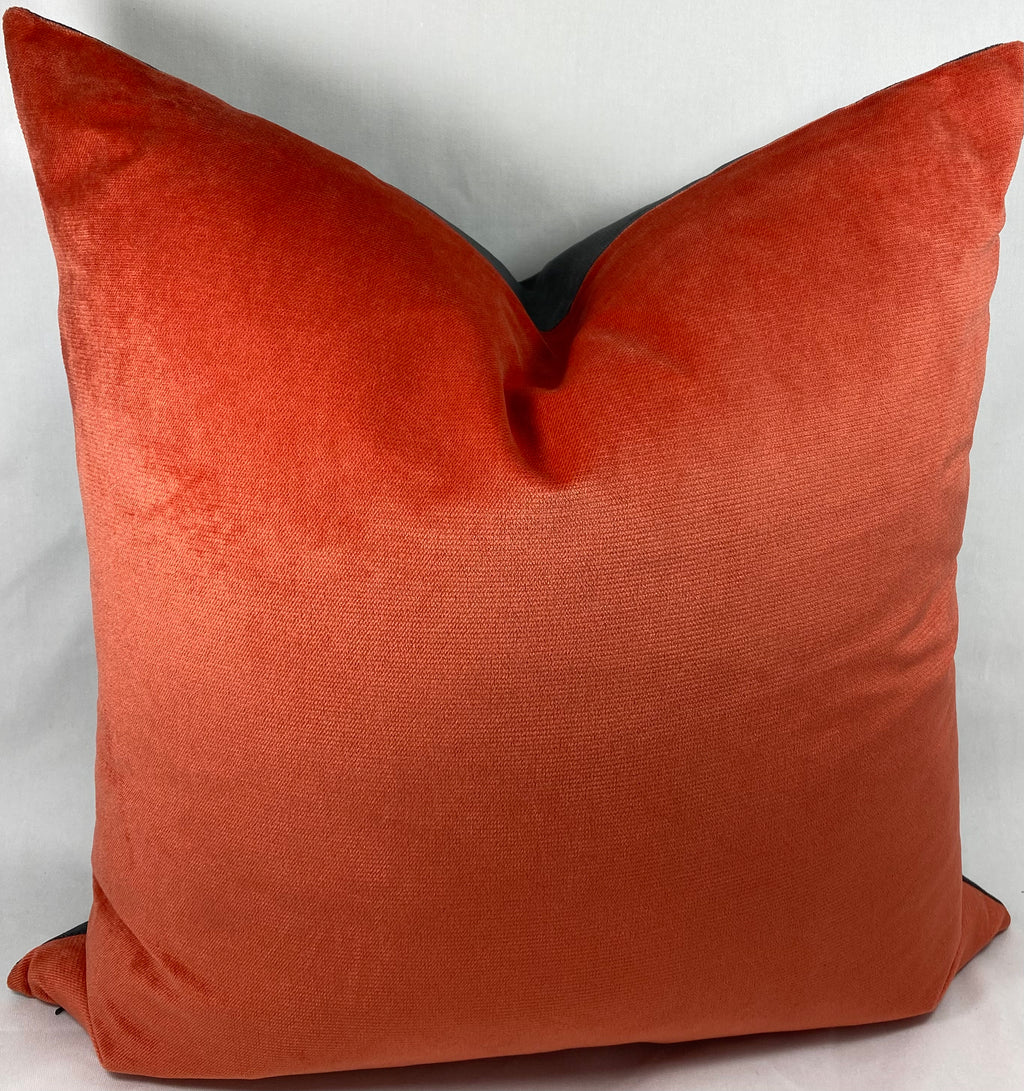 Luxury Pillow – 24" × 24" – Gemini Mango Charcoal