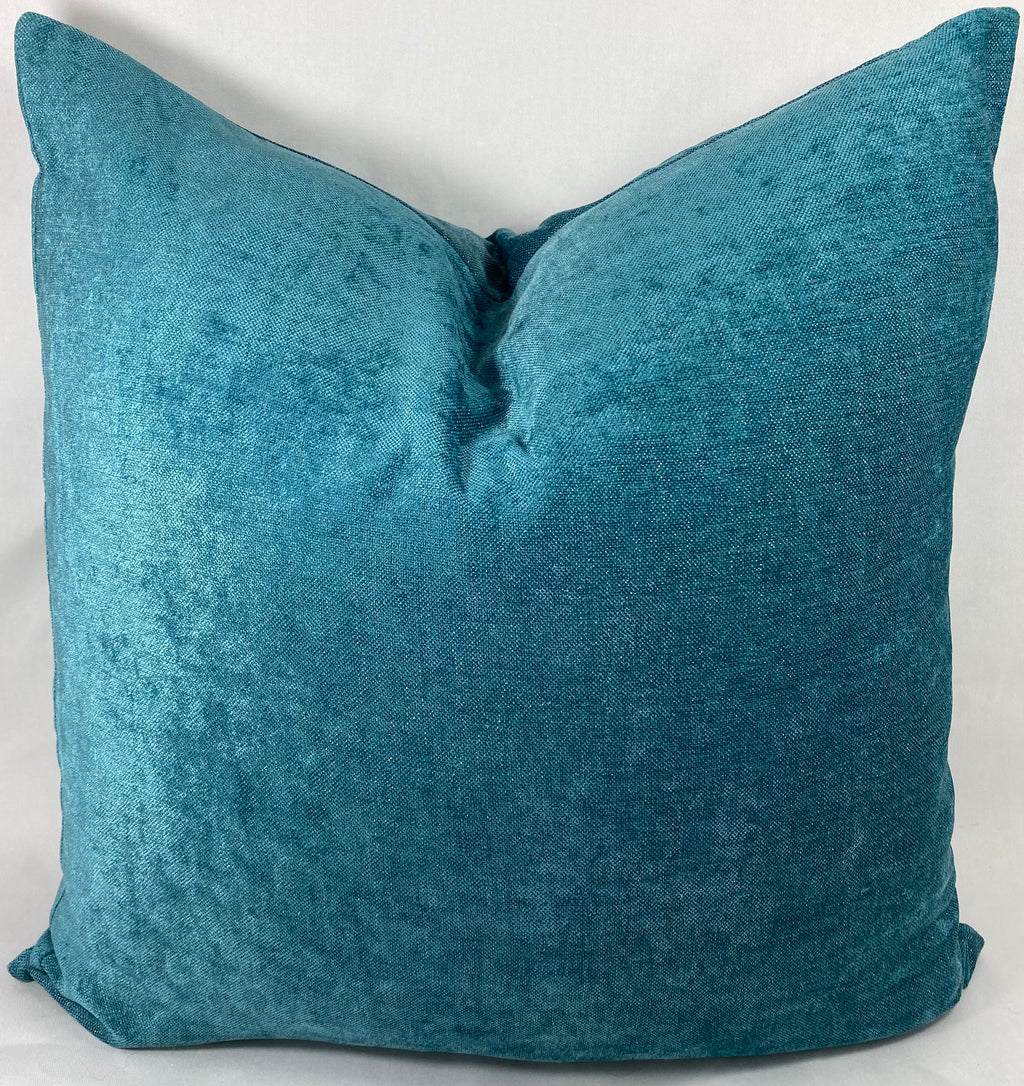 Luxury Pillow – 24" × 24" – Trend Aqua