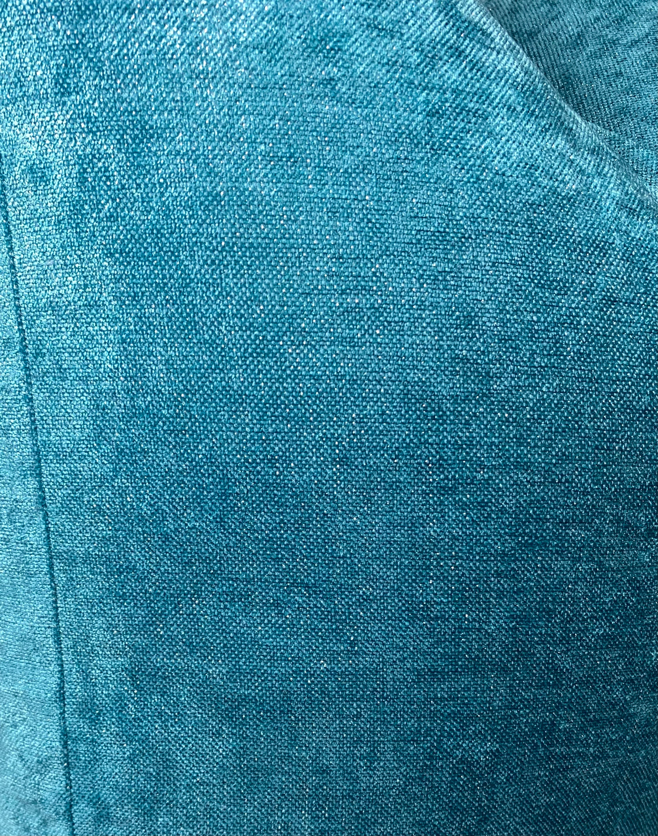 Luxury Pillow – 24" × 24" – Trend Aqua