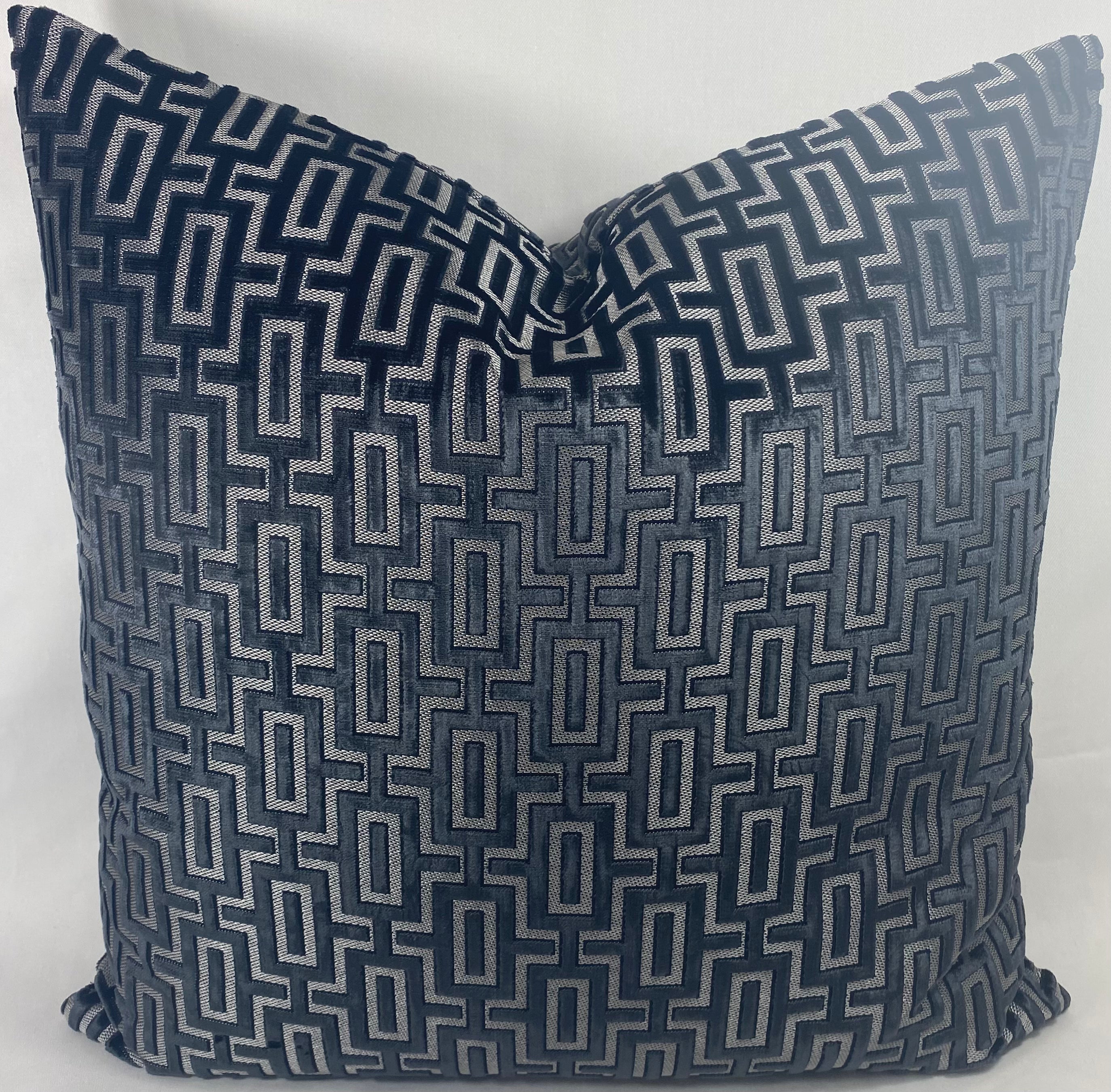 Luxury Pillow – 24" × 24" – Bergman Onyx