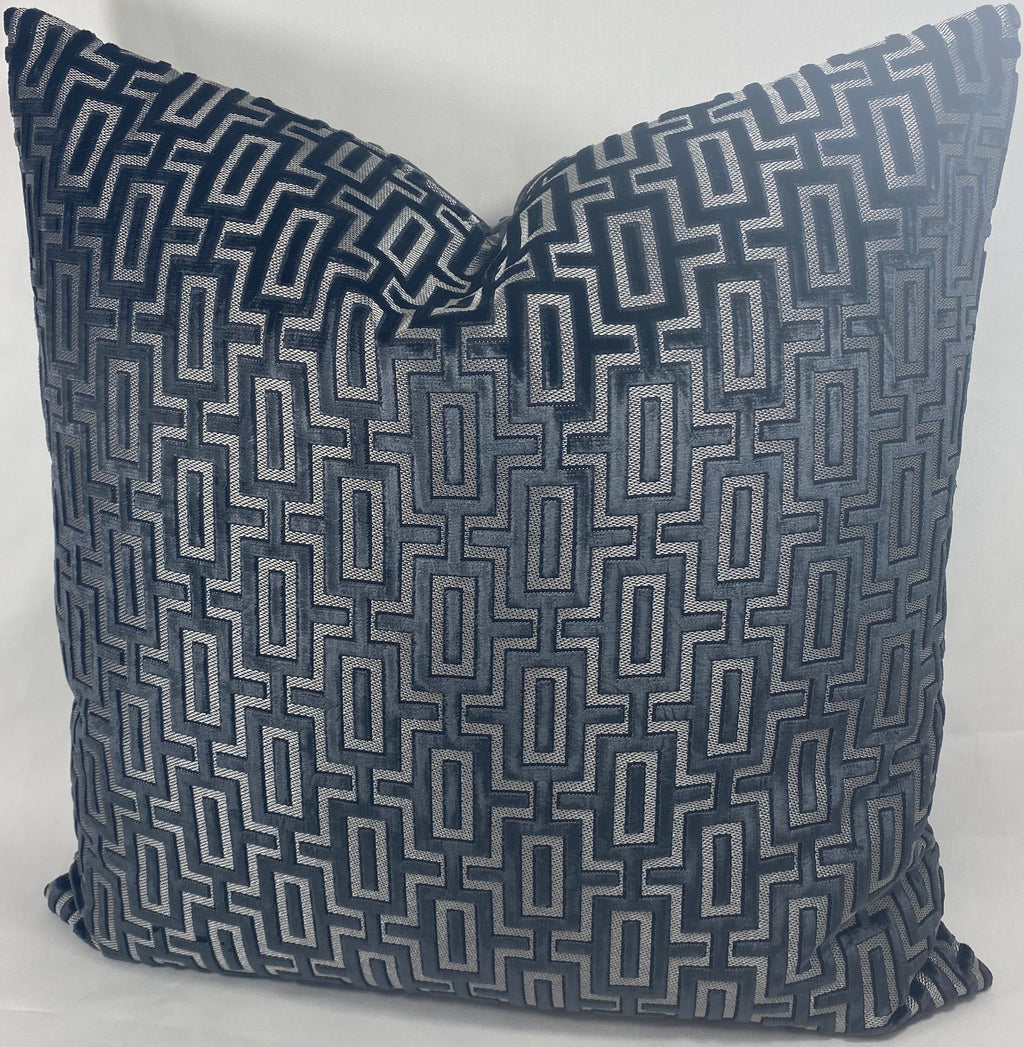 Luxury Pillow – 24" × 24" – Bergman Onyx