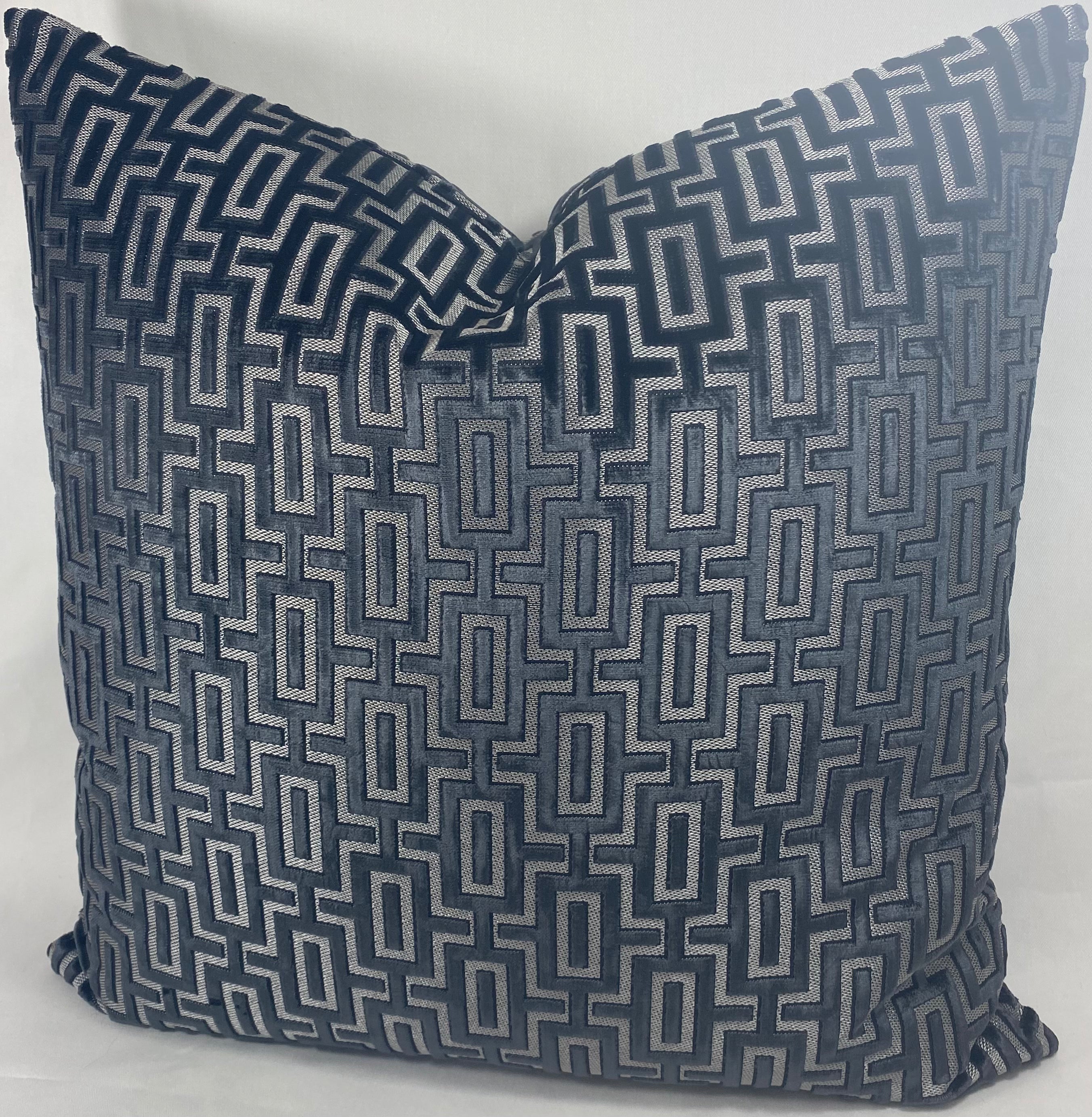 Luxury Pillow – 24" × 24" – Bergman Onyx