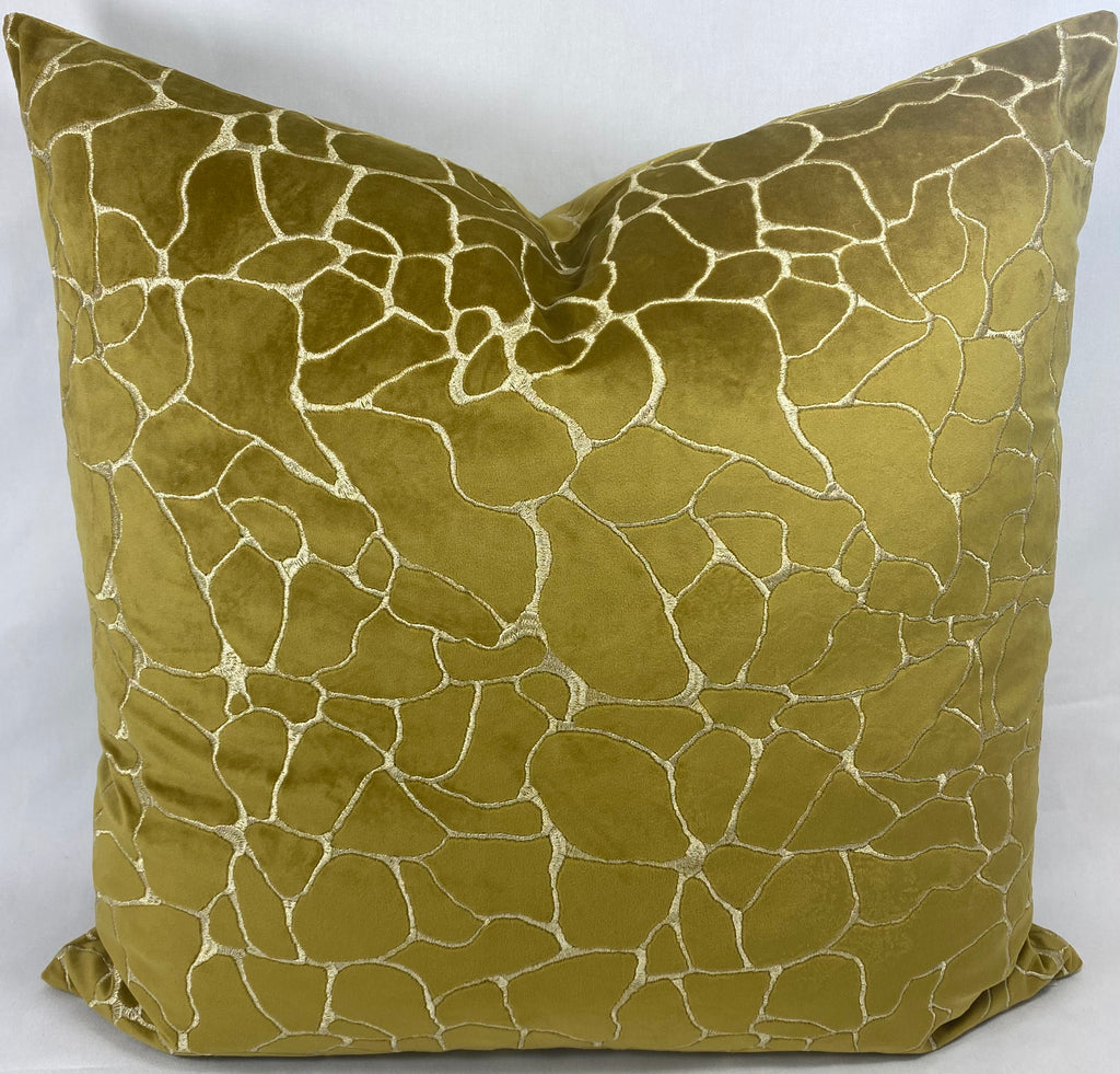 Luxury Pillow – 24" × 24" – Dare Sulfur