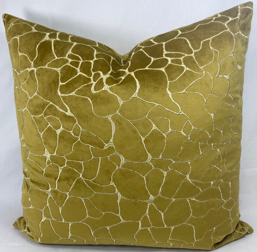 Luxury Pillow – 24" × 24" – Dare Sulfur