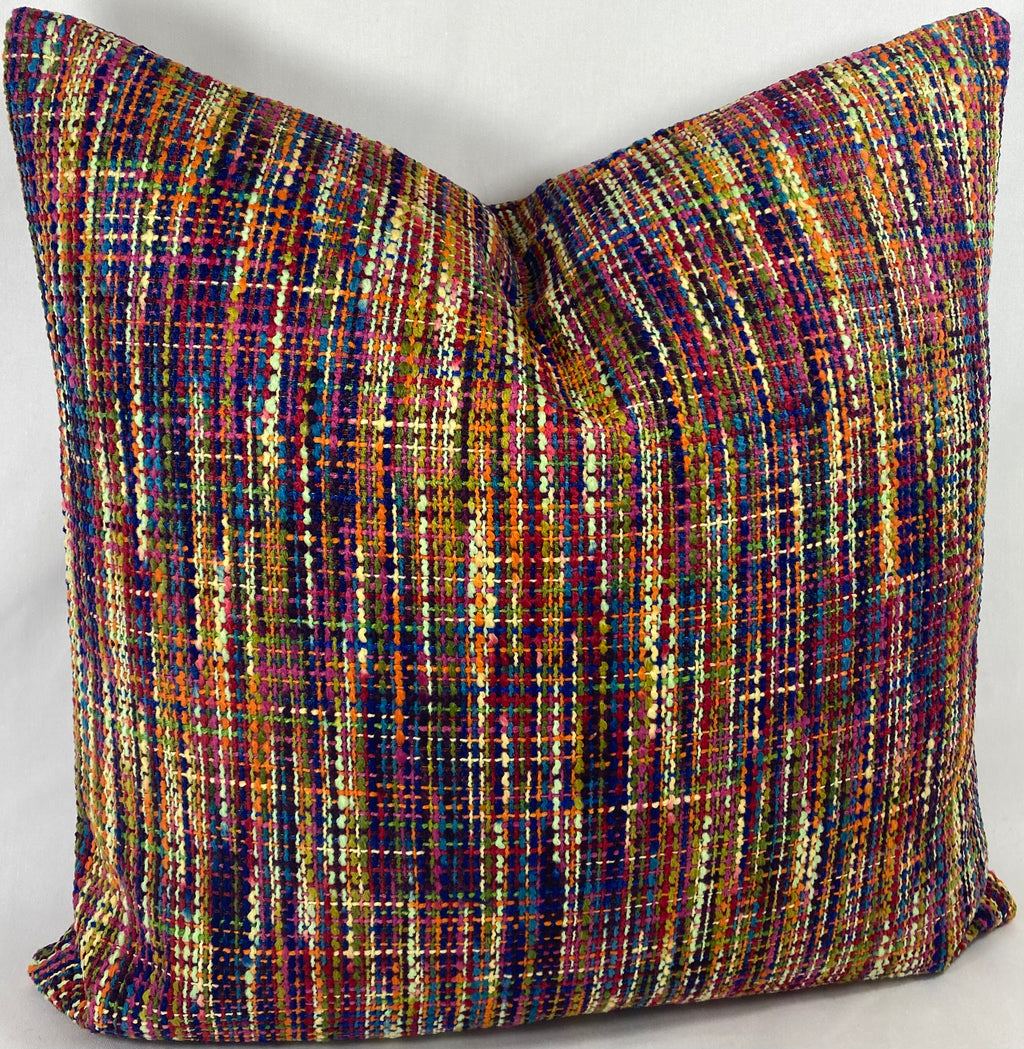 Luxury Pillow – 24" × 24" – Dream Weaver