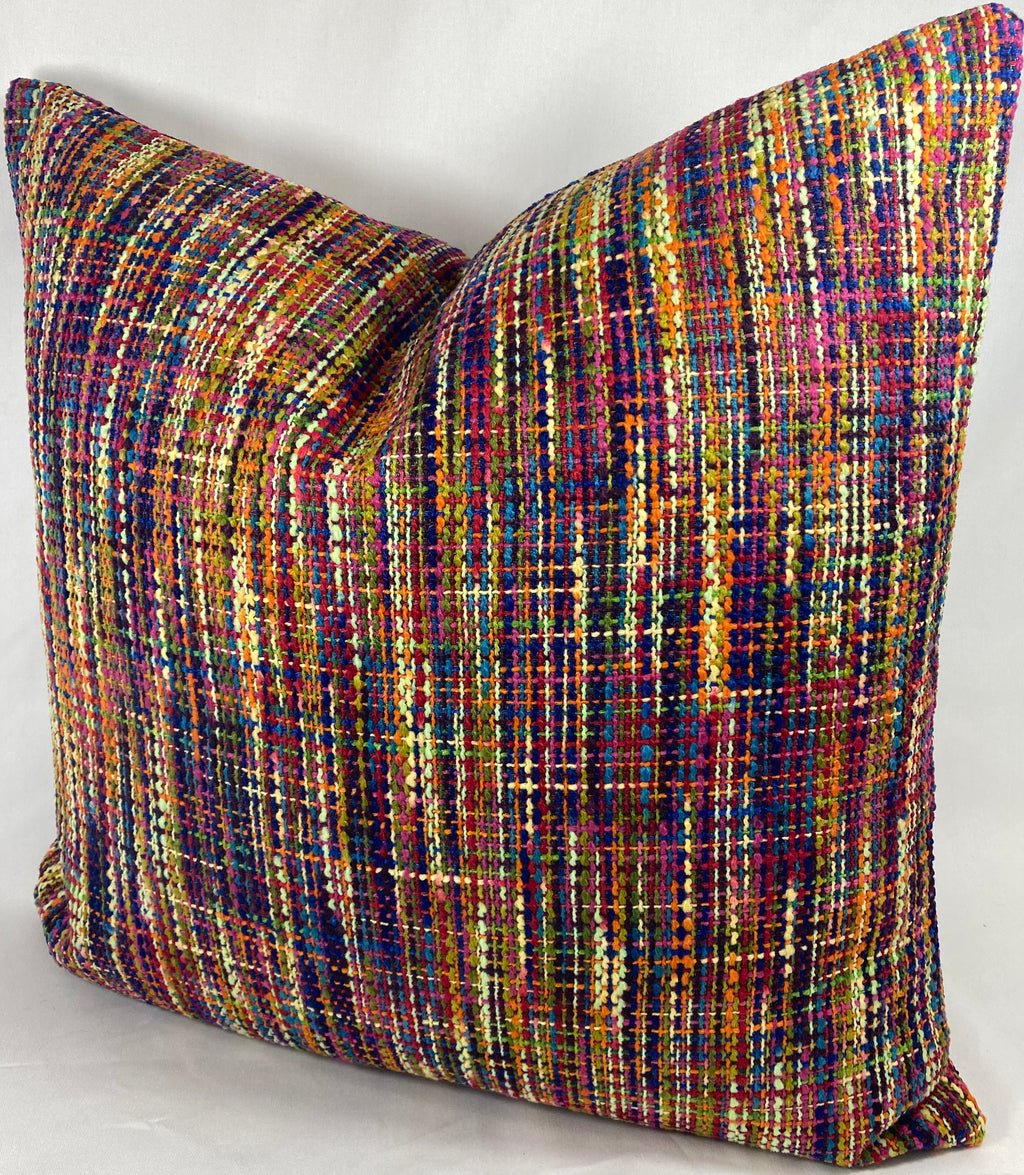 Luxury Pillow – 24" × 24" – Dream Weaver