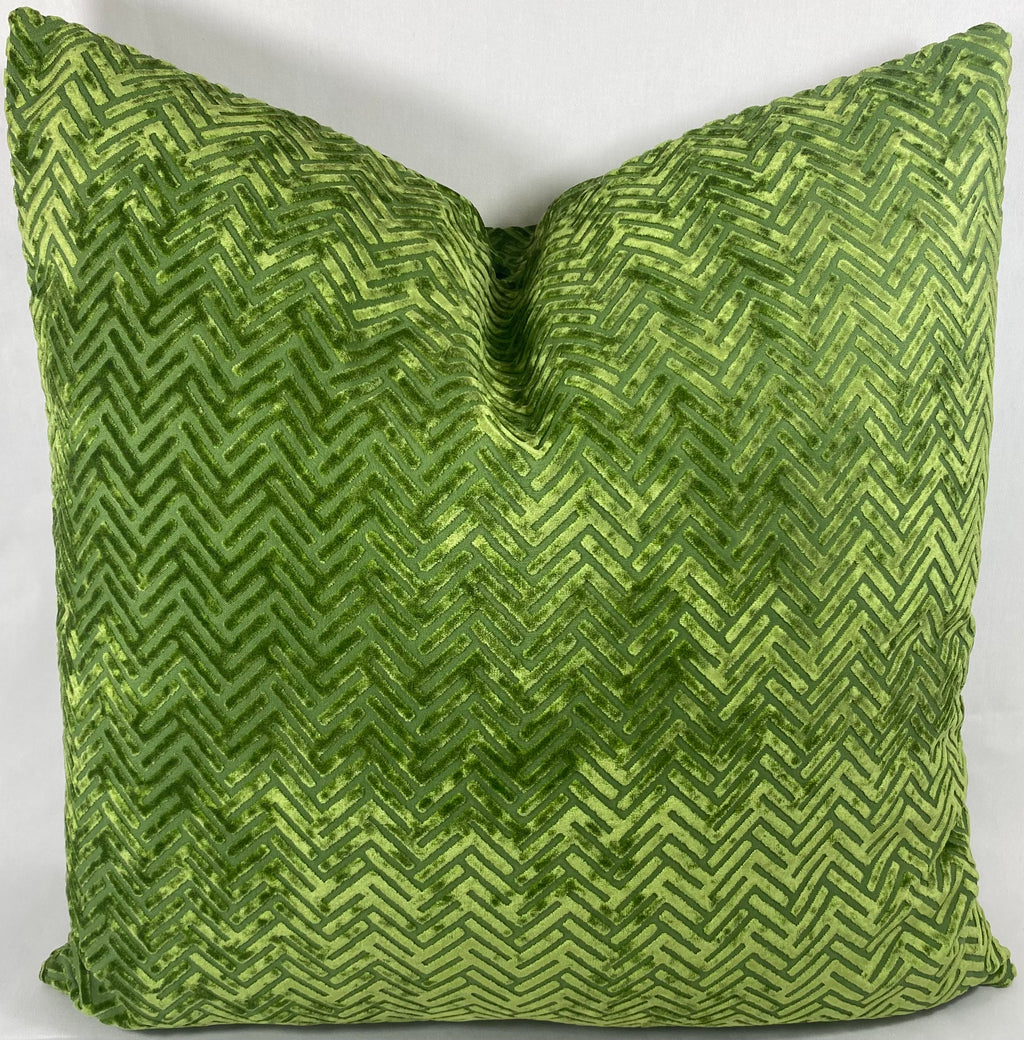 Luxury Pillow – 24" × 24" – Maze Green
