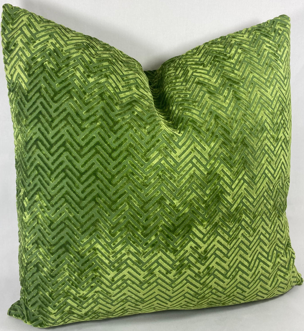 Luxury Pillow – 24" × 24" – Maze Green