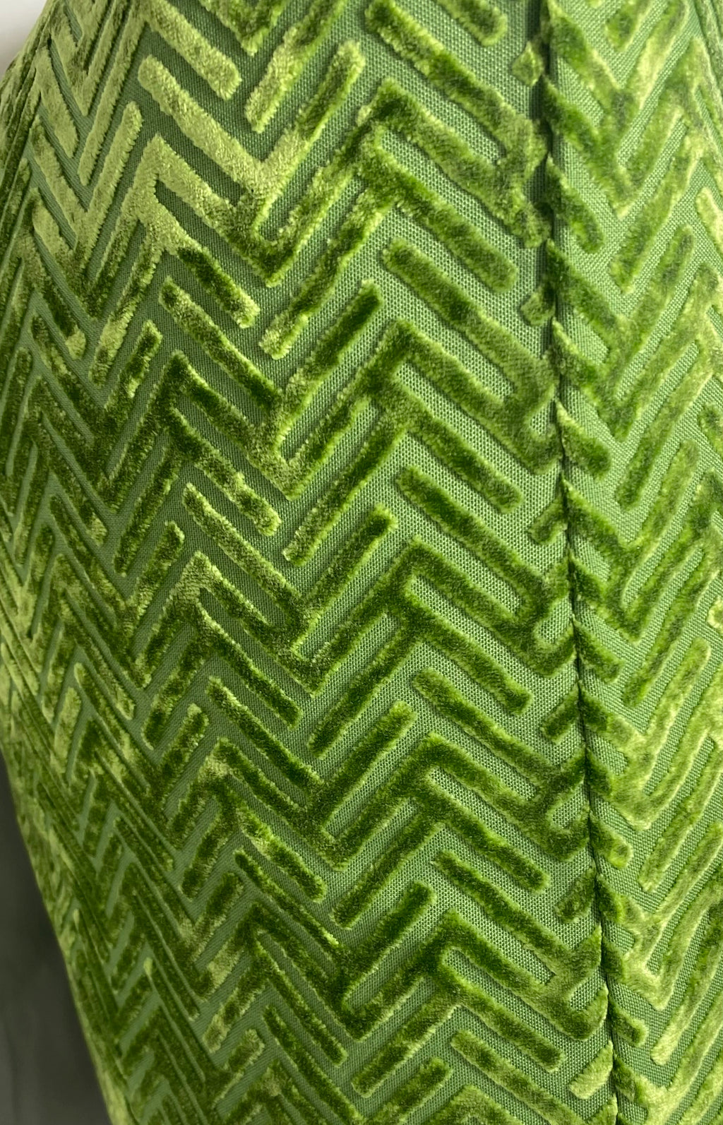 Luxury Pillow – 24" × 24" – Maze Green