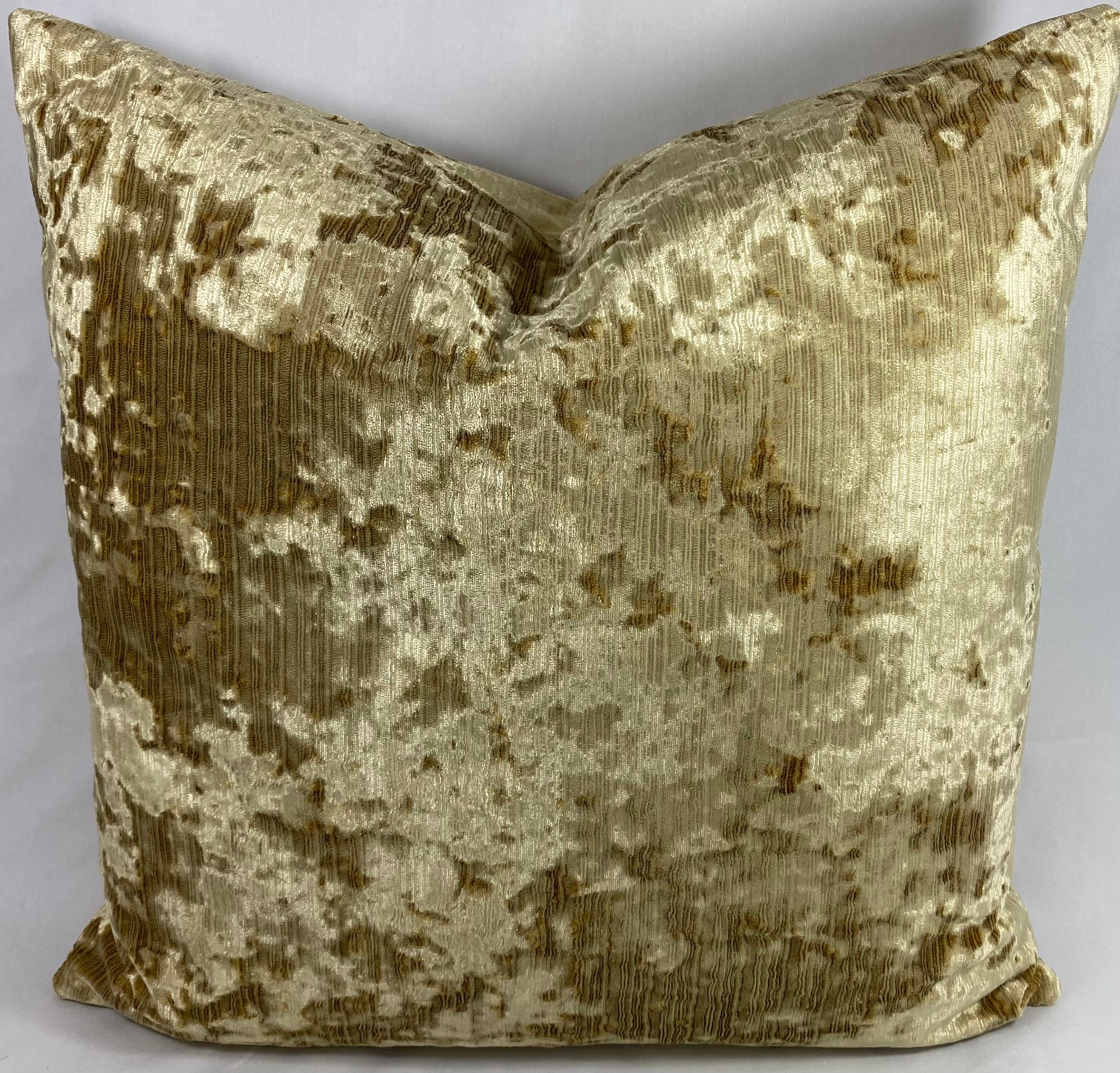 Luxury Pillow - 24" x 24" - Miranda Gold