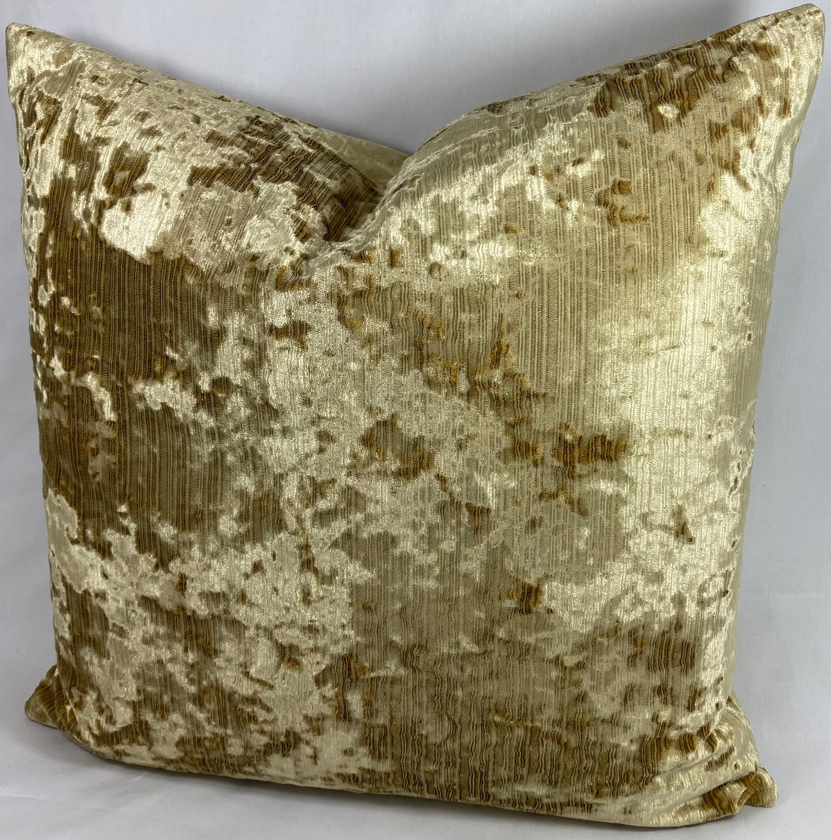 Luxury Pillow - 24" x 24" - Miranda Gold