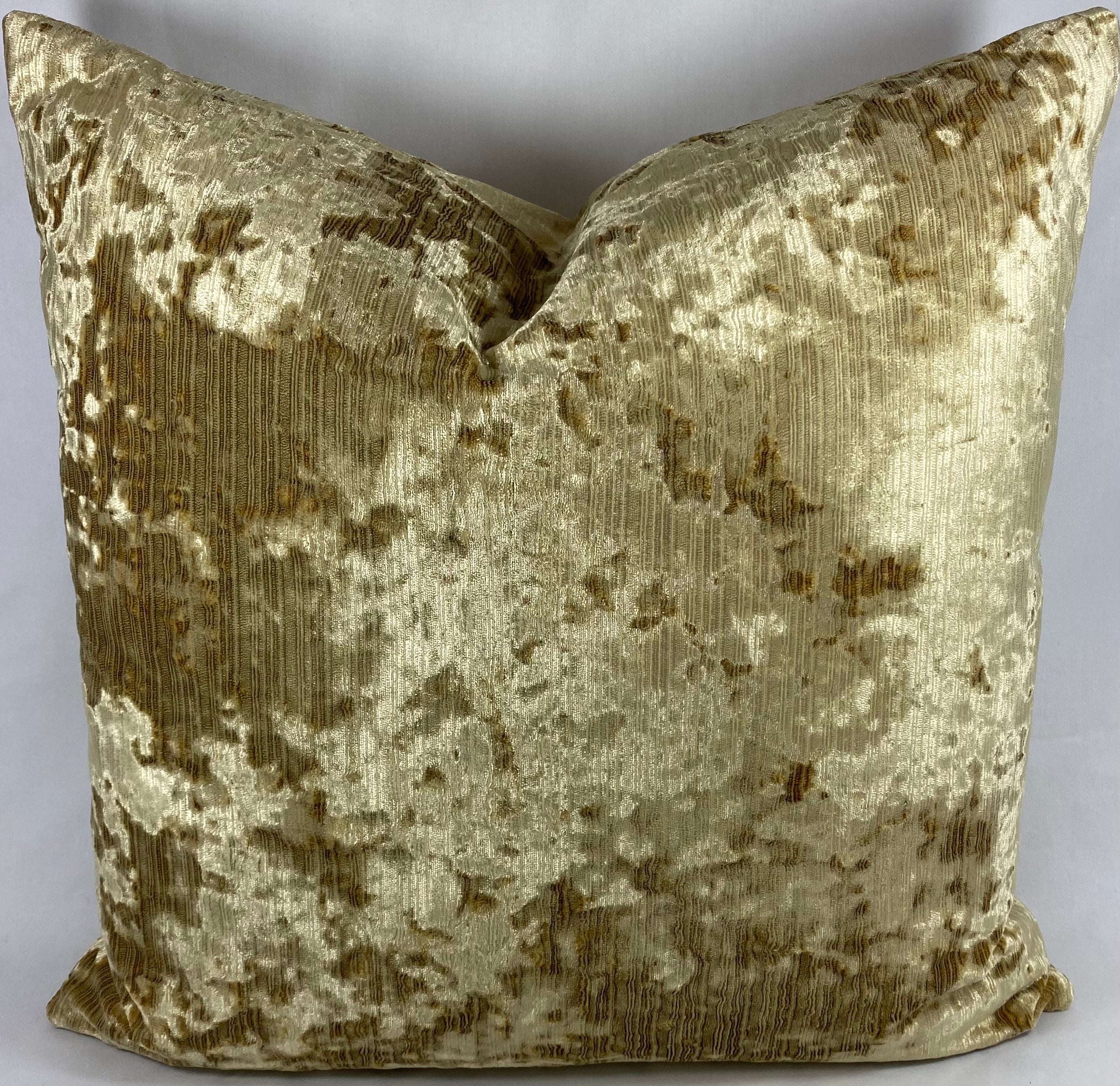 Luxury Pillow - 24" x 24" - Miranda Gold