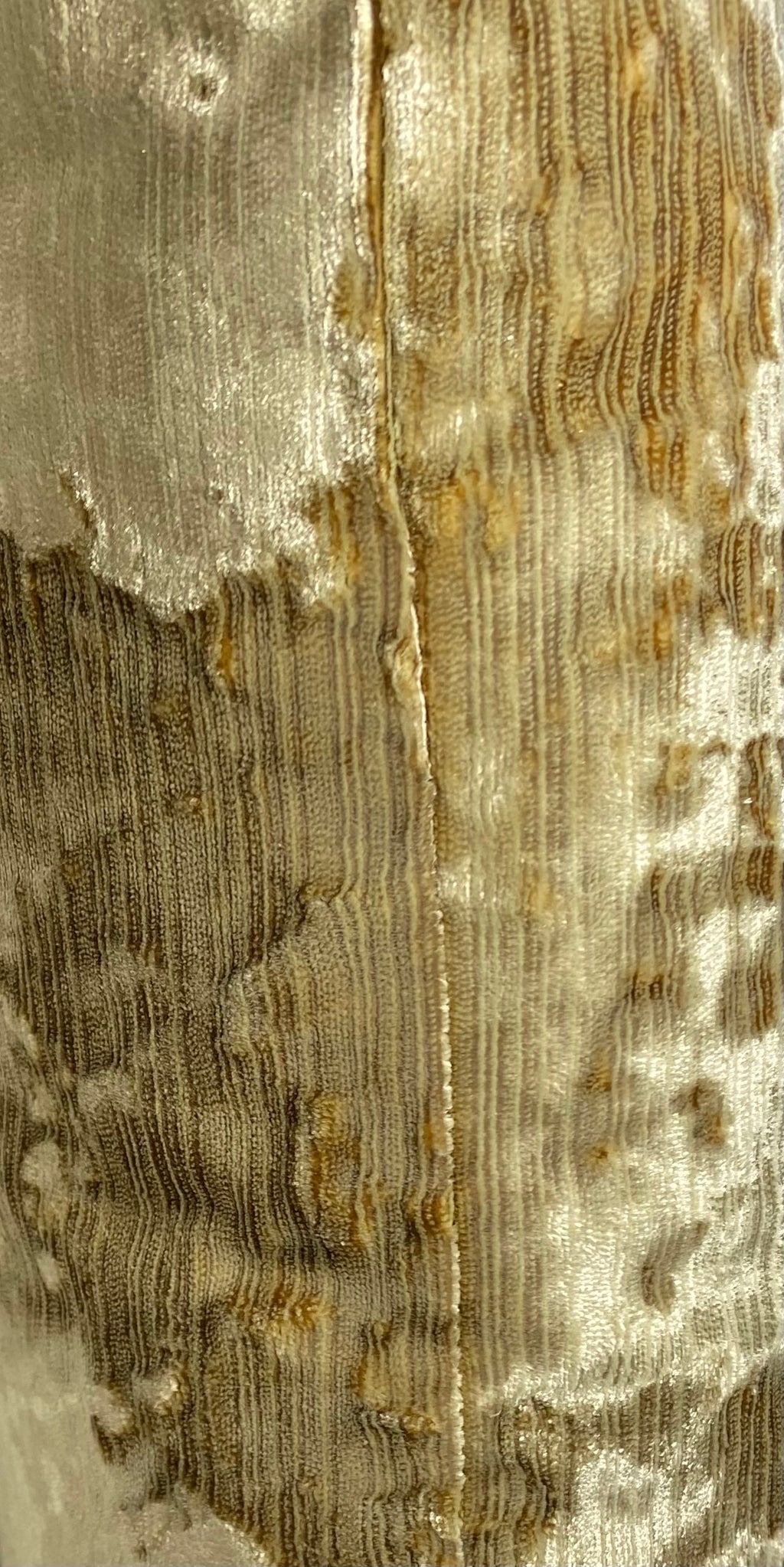 Luxury Pillow - 24" x 24" - Miranda Gold