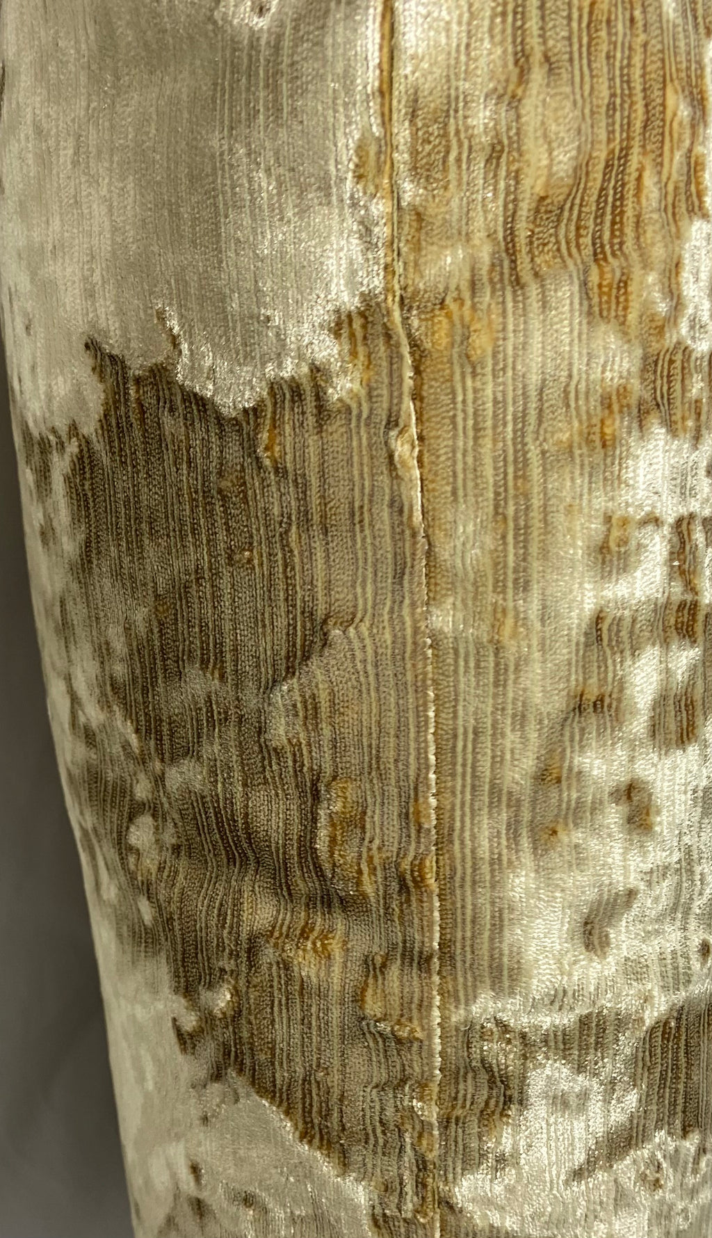 Luxury Pillow - 24" x 24" - Miranda Gold