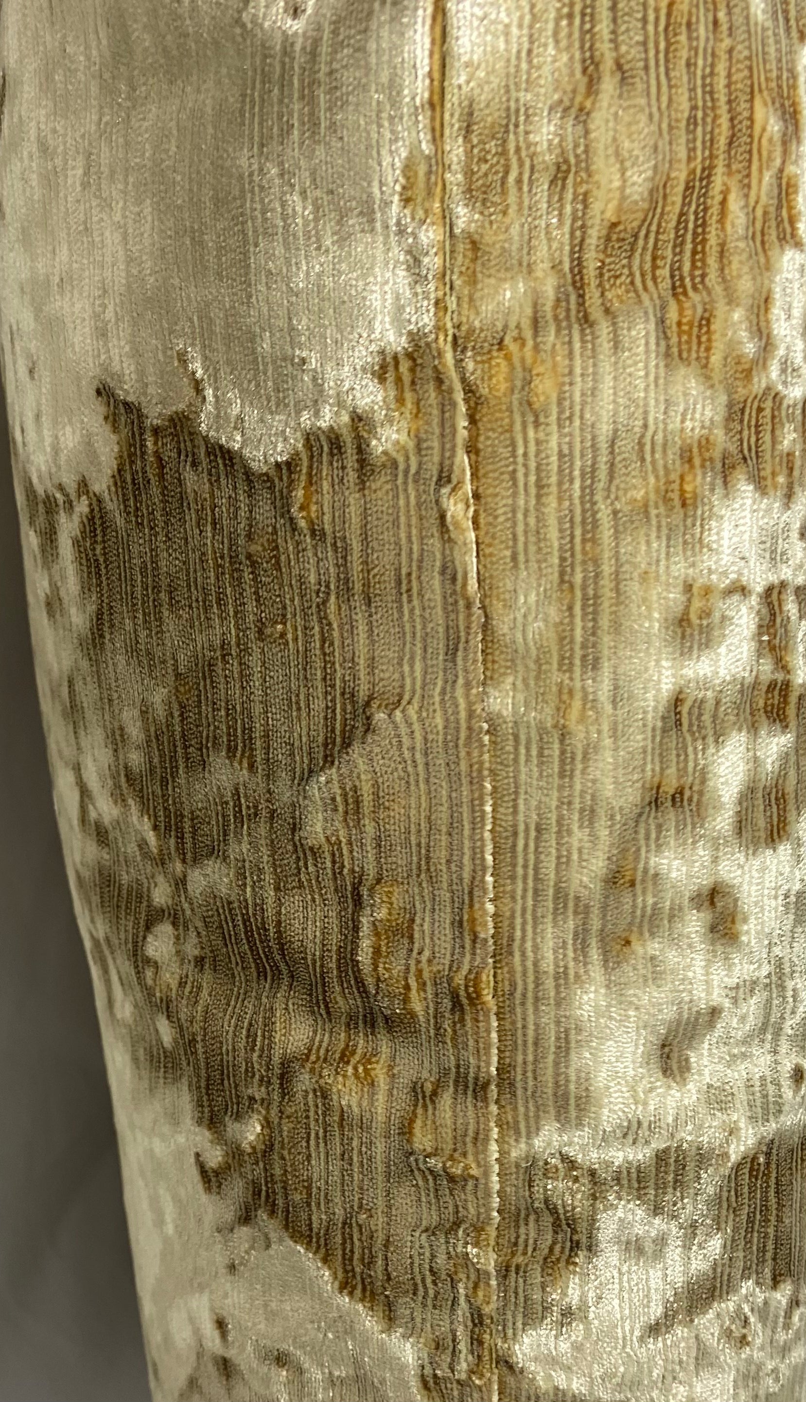 Luxury Pillow - 24" x 24" - Miranda Gold