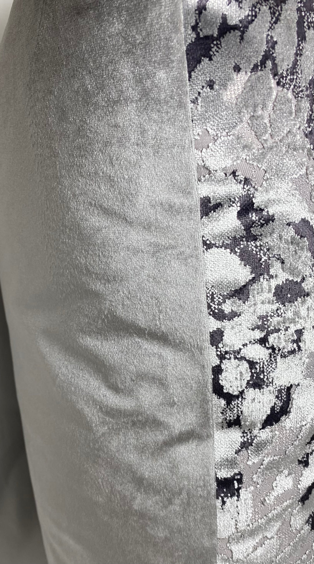 Luxury Pillow – 24" × 24" – Flirty Pewter