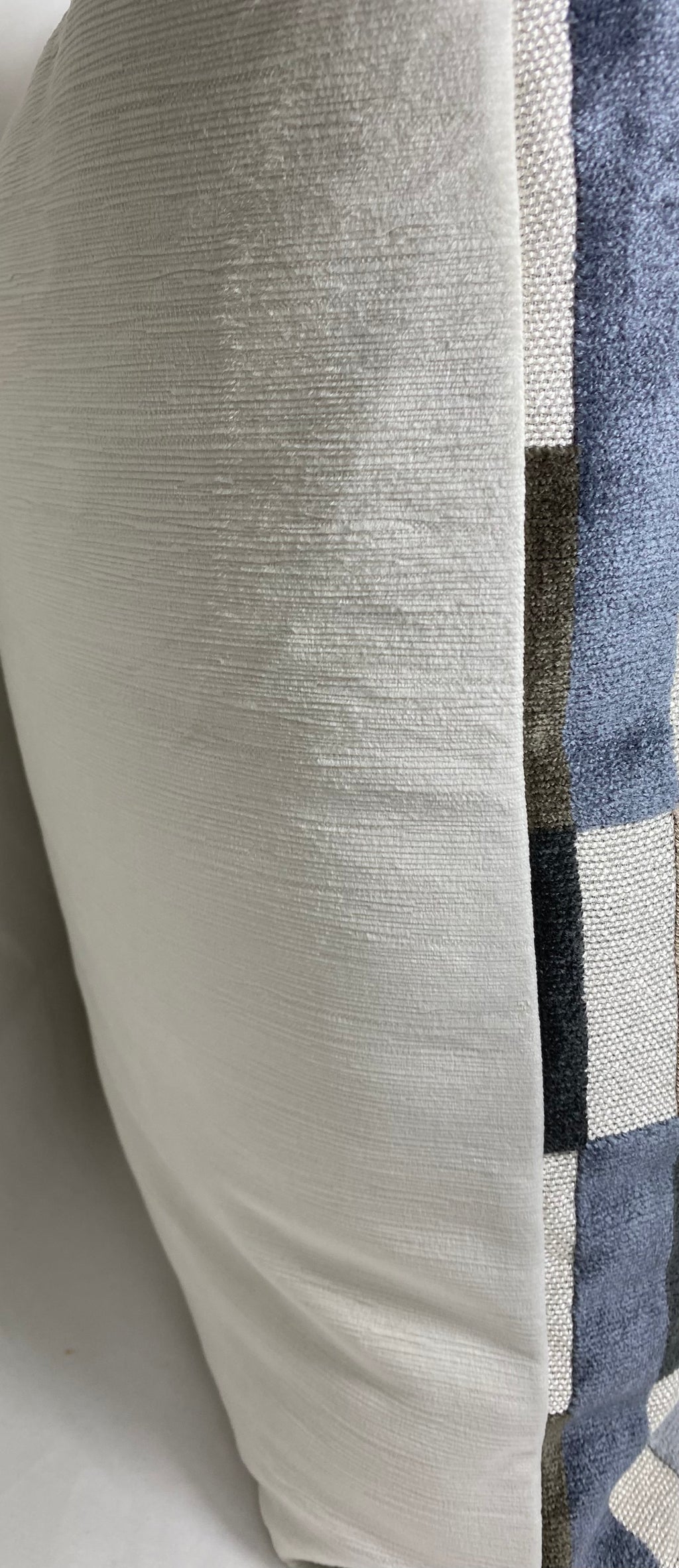 Luxury Pillow – 24" × 24" – Mod Pop Granite