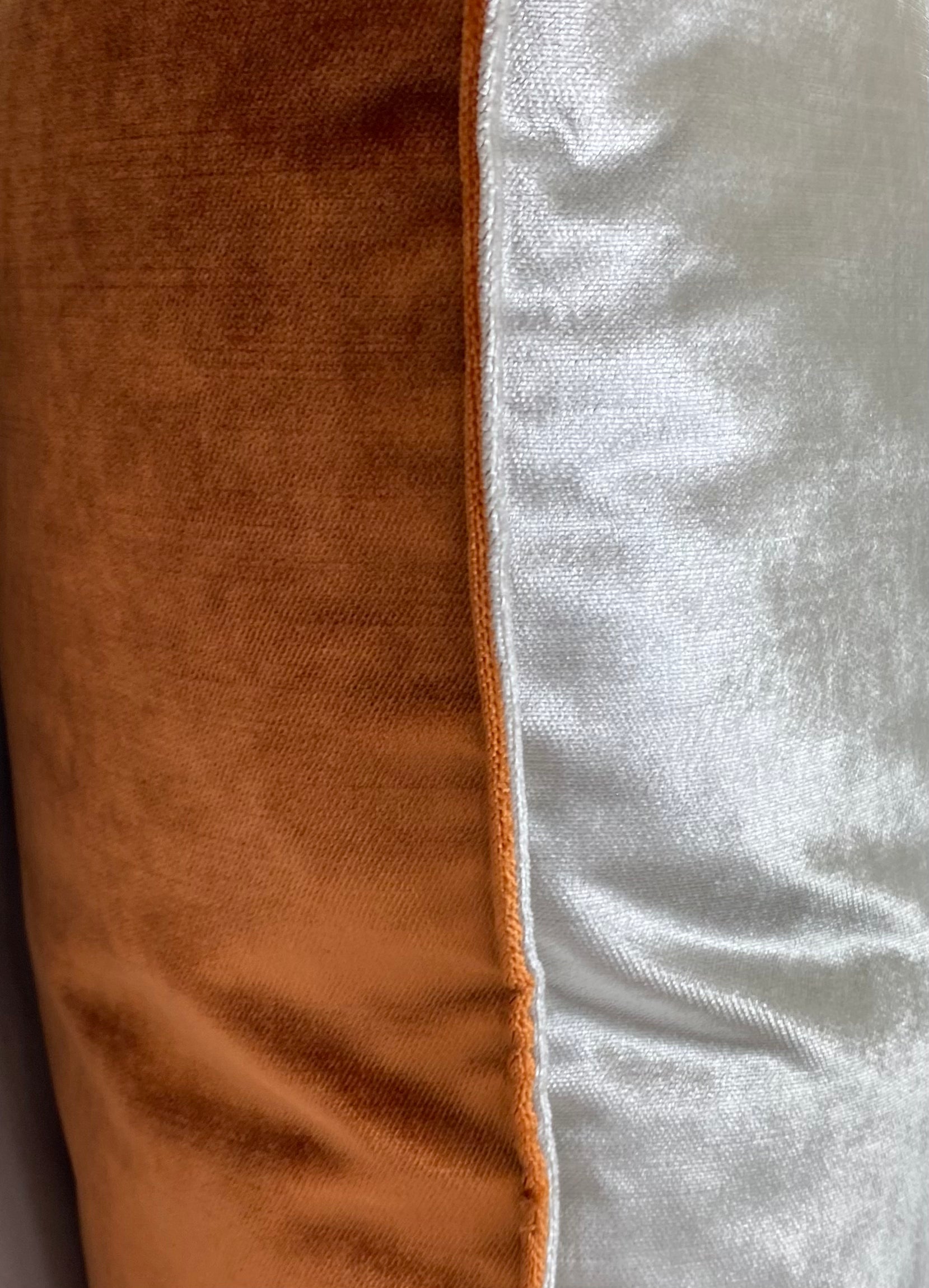 Luxury Pillow – 24" × 24" – Iridescence Orange & Silver