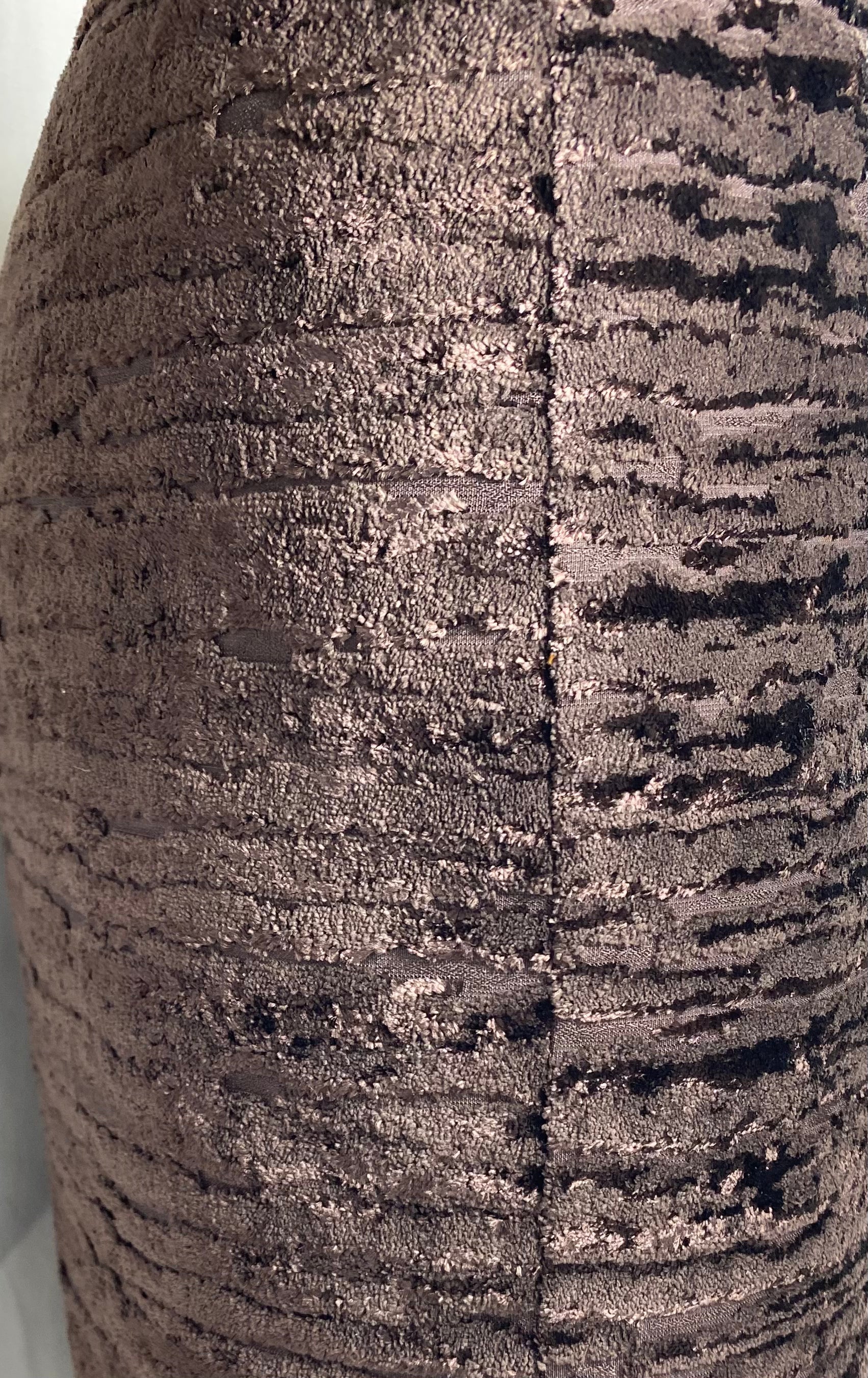 Luxury Pillow – 24" × 24" – Wake Umber