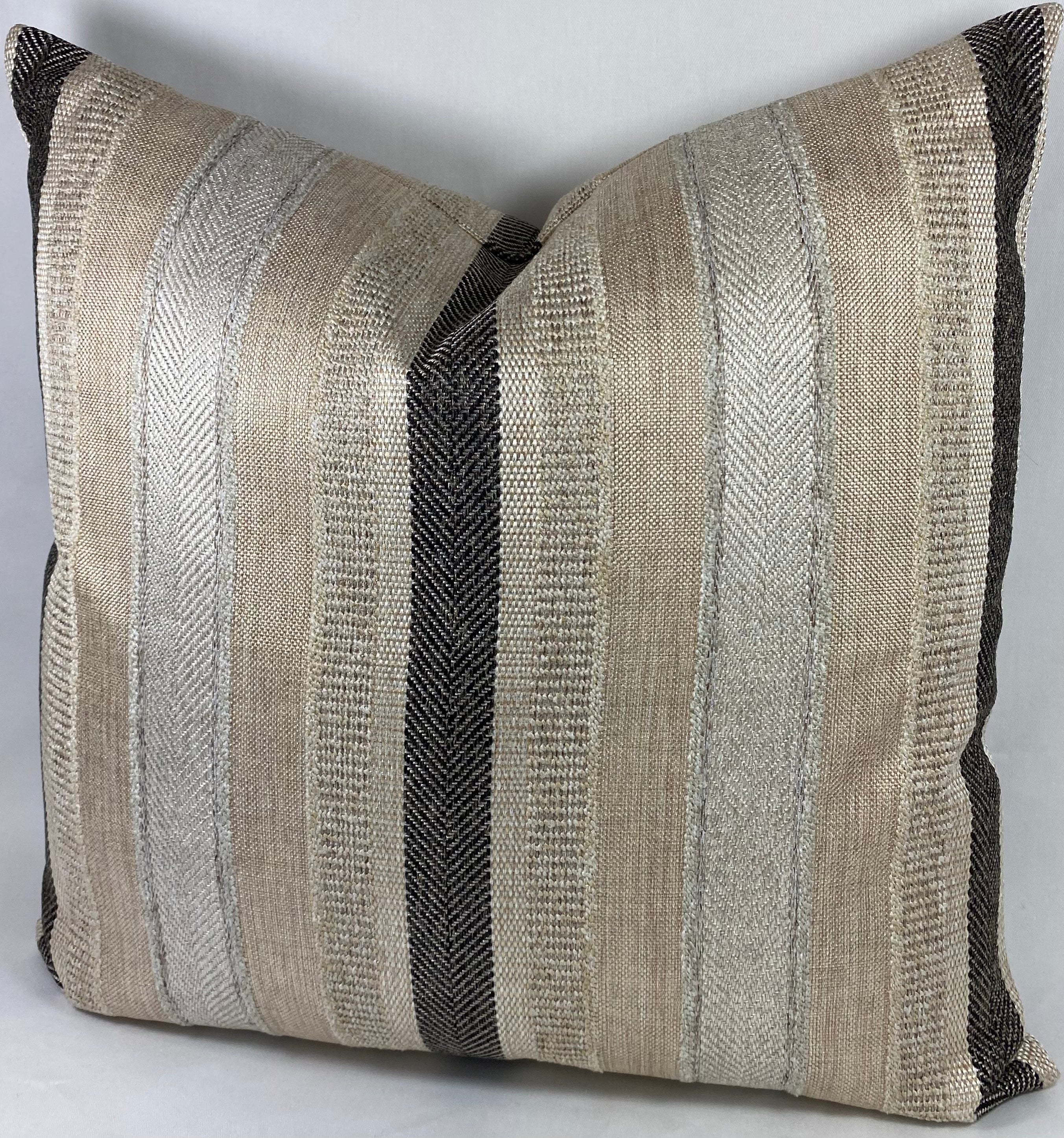 Luxury Pillow – 24" × 24" – Habitat Caviar