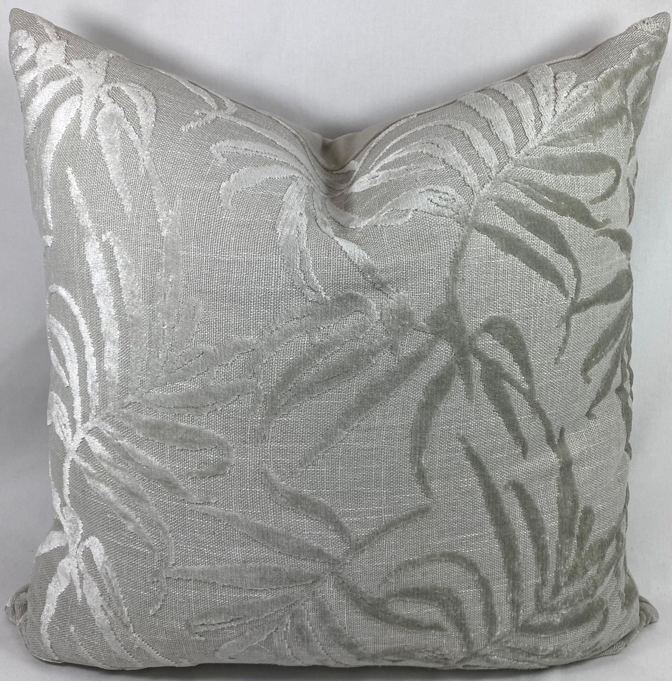 Luxury Pillow – 24" × 24" – Silver Fronds