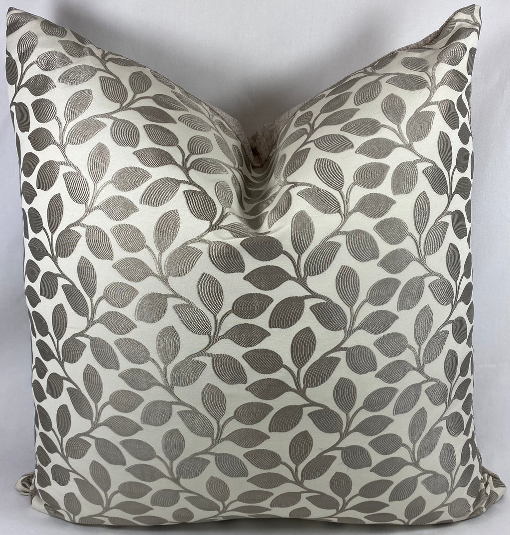 Luxury Pillow – 24" × 24" – Foliage Platinum