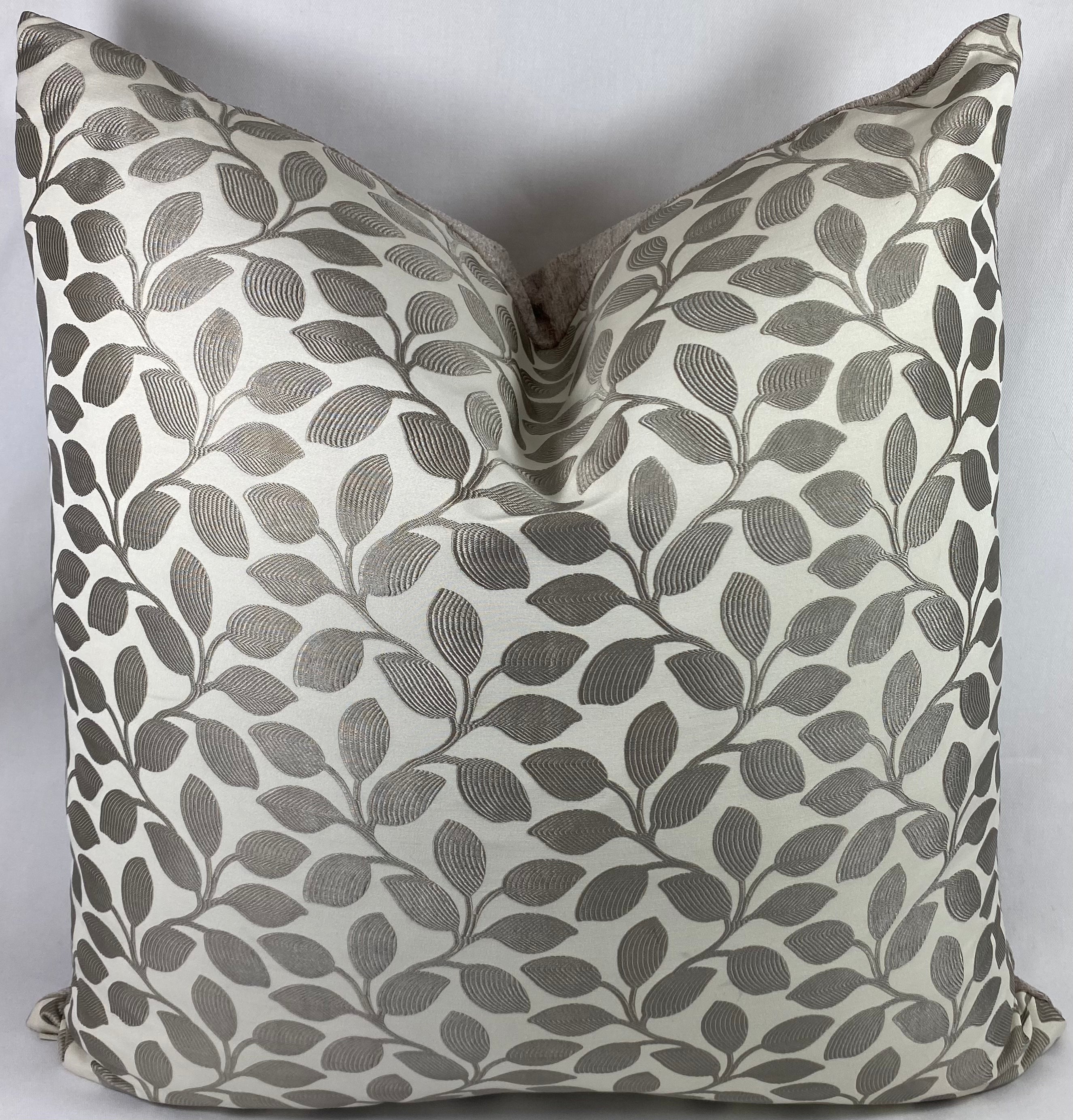 Luxury Pillow – 24" × 24" – Foliage Platinum
