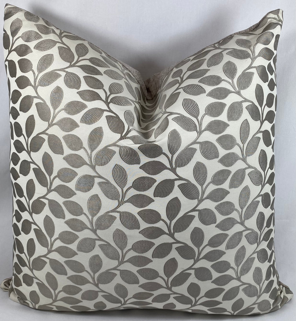Luxury Pillow – 24" × 24" – Foliage Platinum