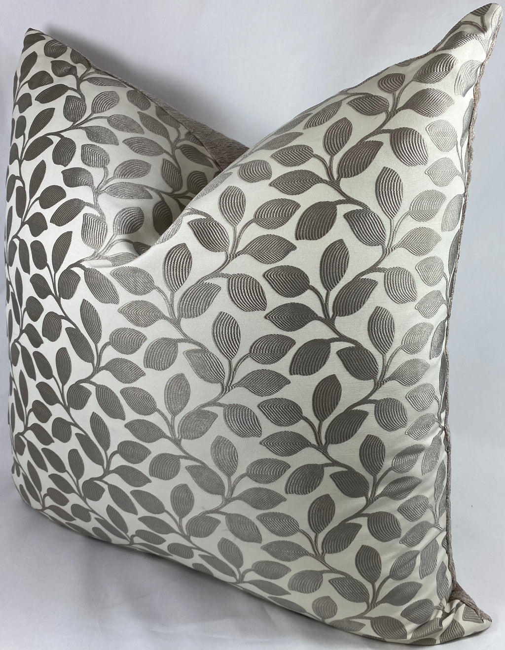 Luxury Pillow – 24" × 24" – Foliage Platinum