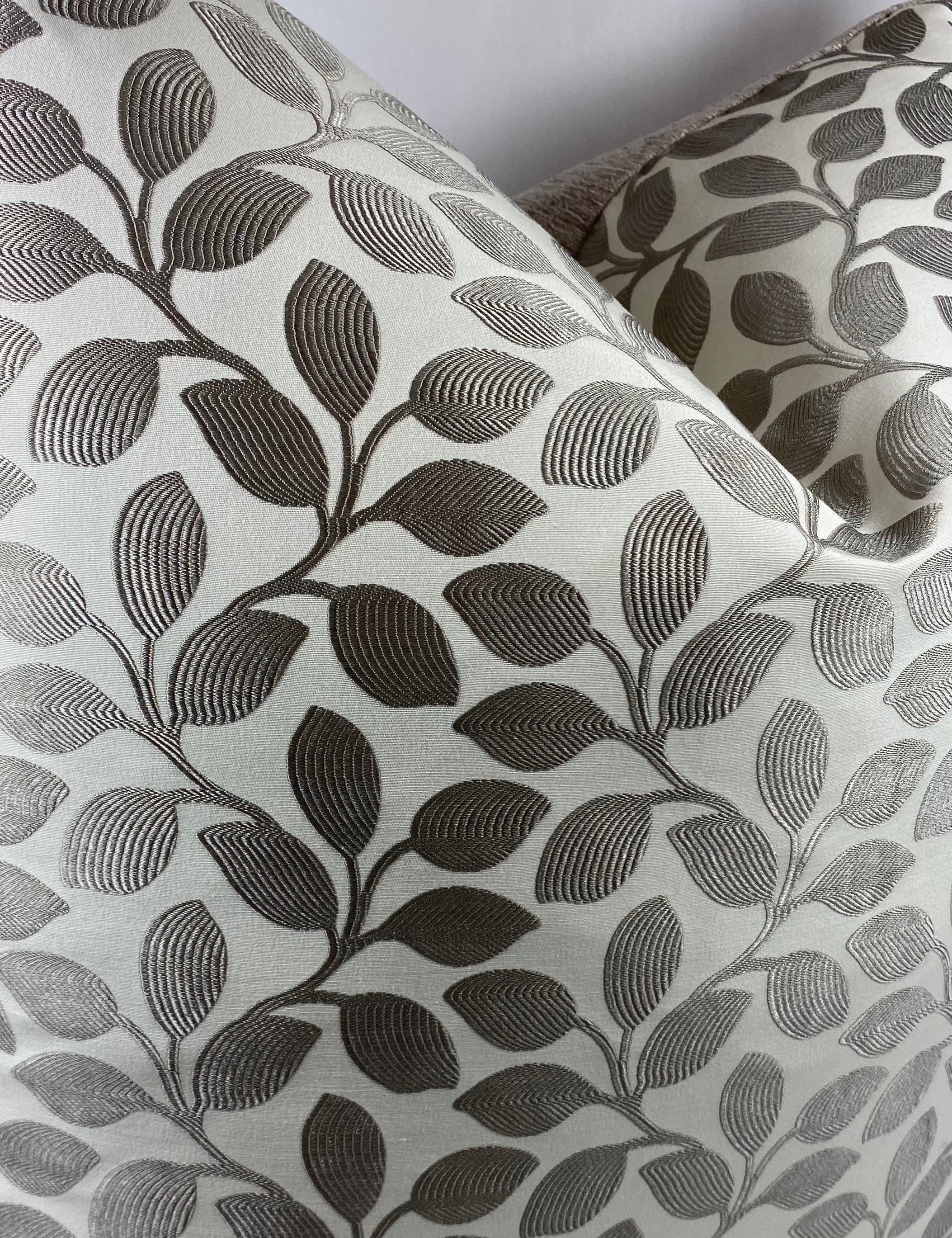 Luxury Pillow – 24" × 24" – Foliage Platinum