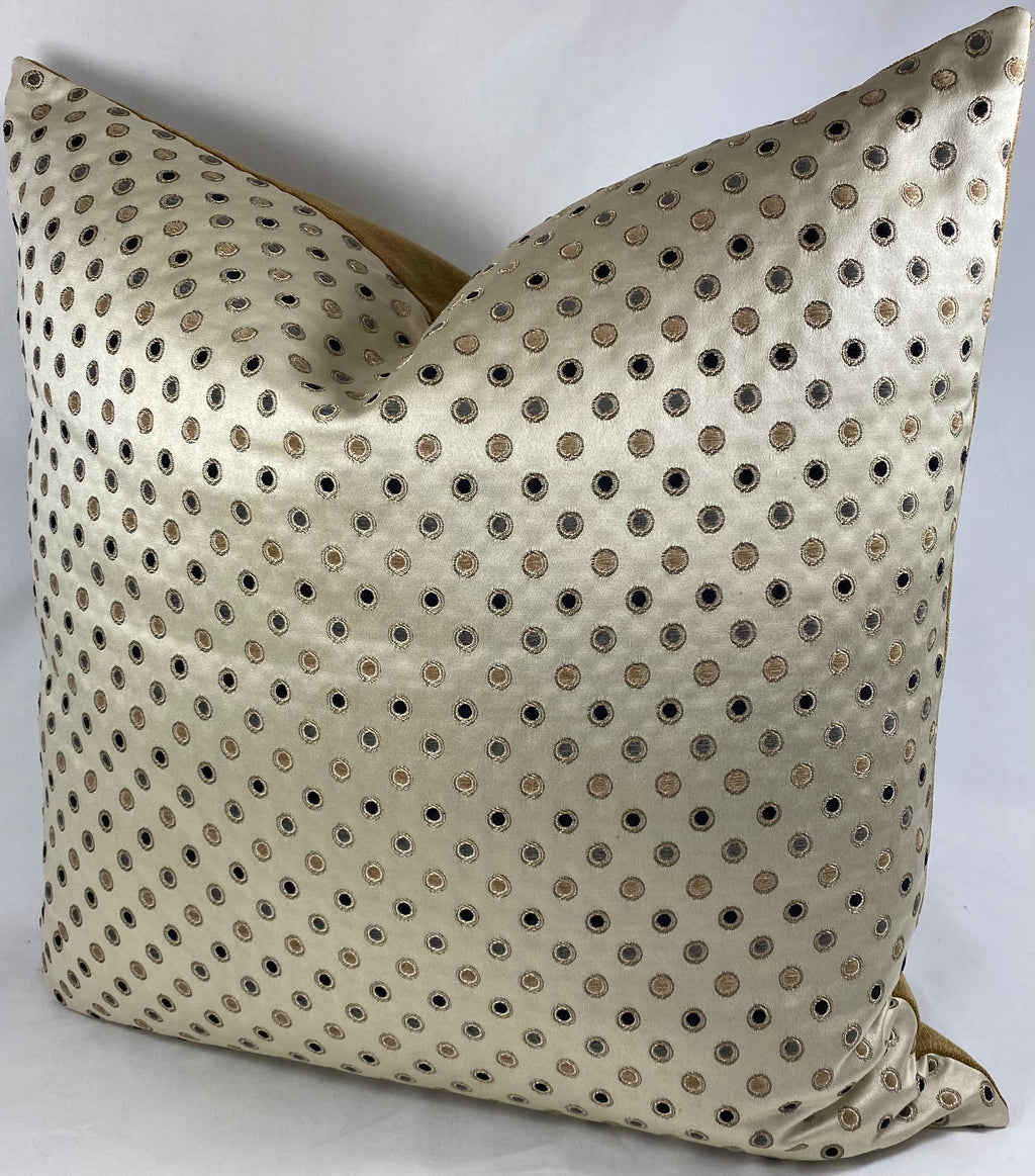 Luxury Pillow – 24" × 24" – Desert Jewel