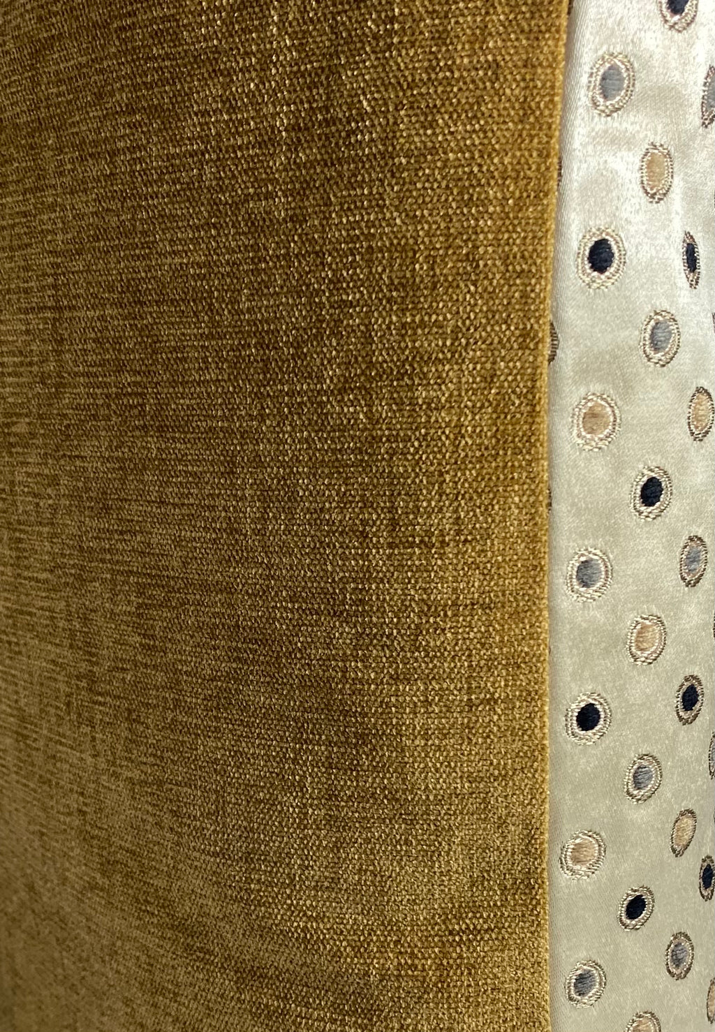 Luxury Pillow – 24" × 24" – Desert Jewel