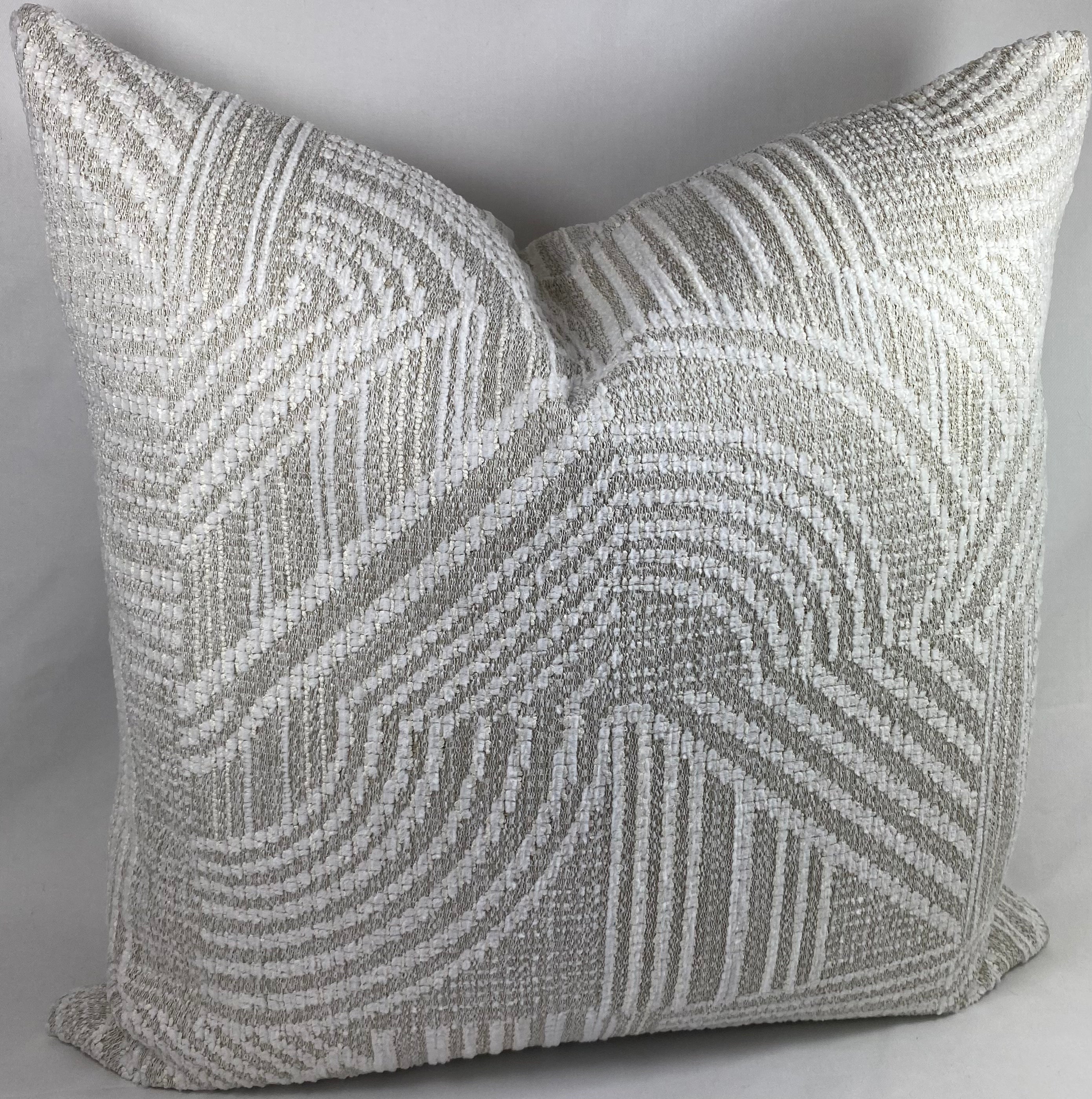 Luxury Pillow – 24" × 24" – Zaria Ivory