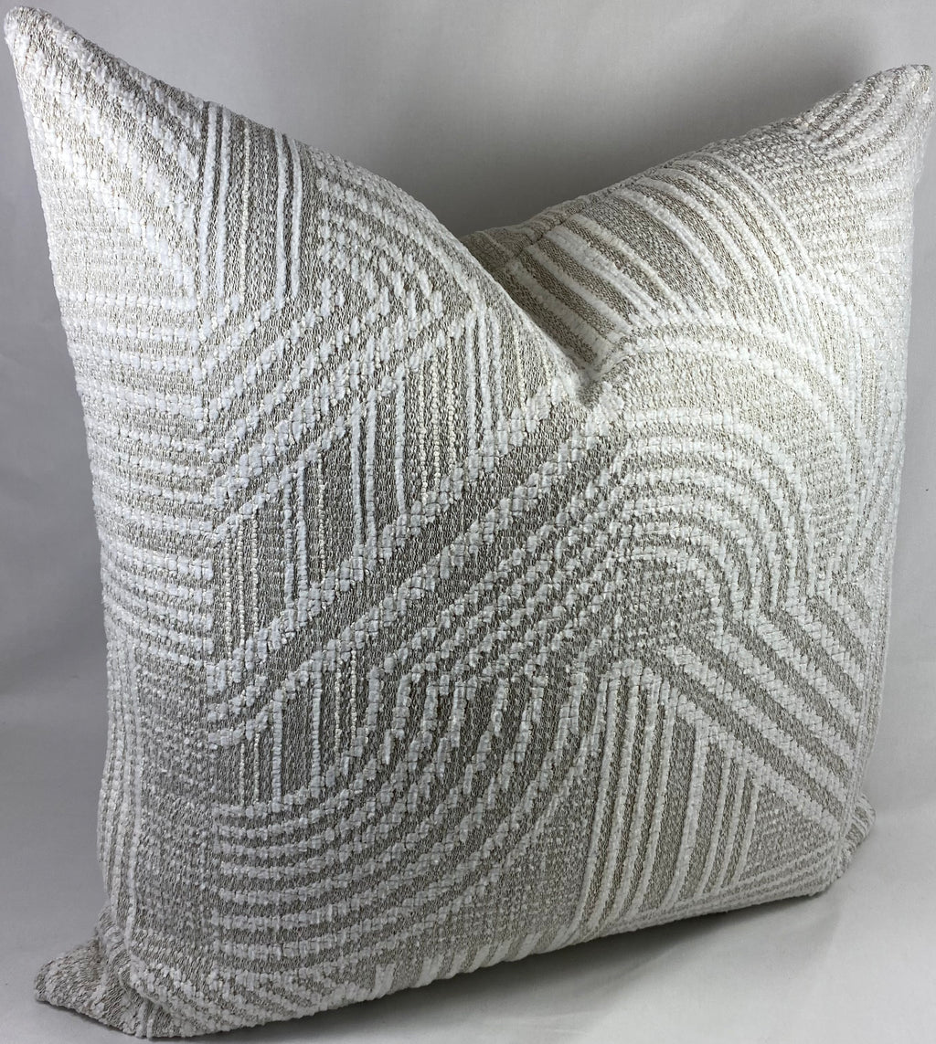 Luxury Pillow – 24" × 24" – Zaria Ivory