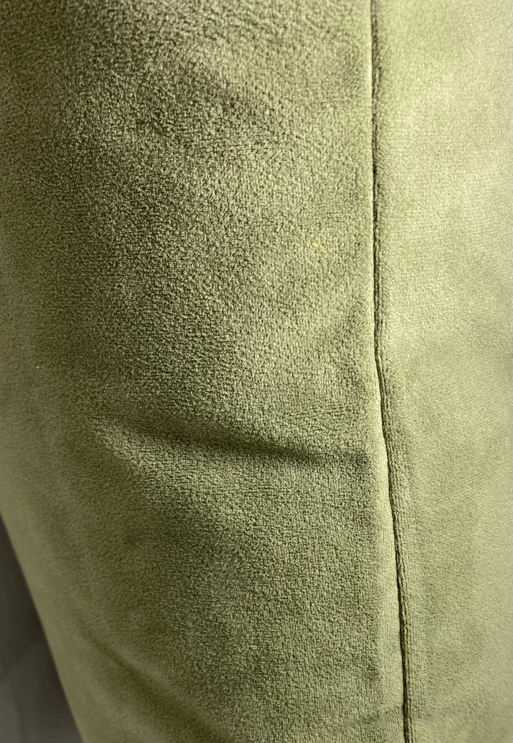 Luxury Pillow – 24" × 24" – Belvedere Sage