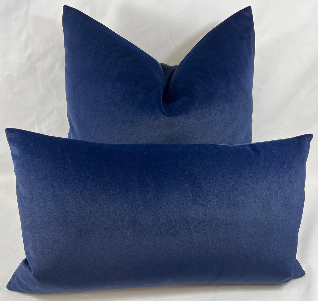 Luxury Pillow – 24" × 24" – Navy Blue Velvet
