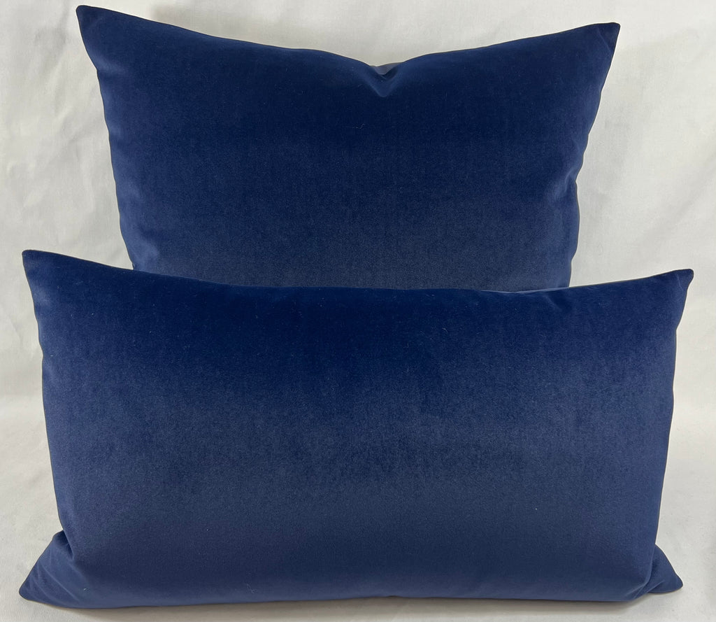 Luxury Pillow – 24" × 24" – Navy Blue Velvet