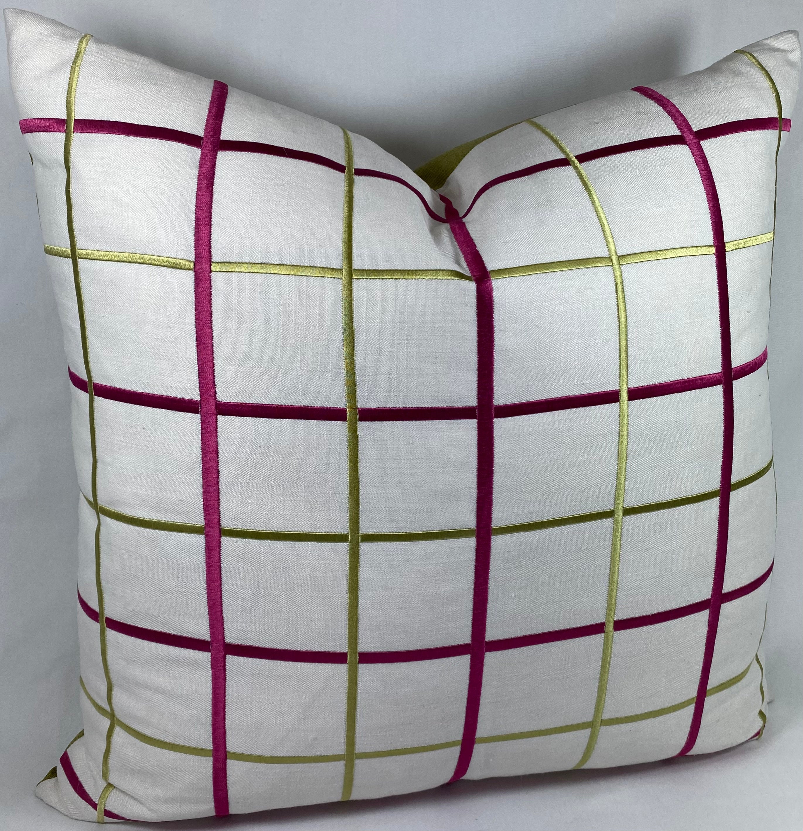 Luxury Pillow – 24" × 24" – Gateway Raspberry