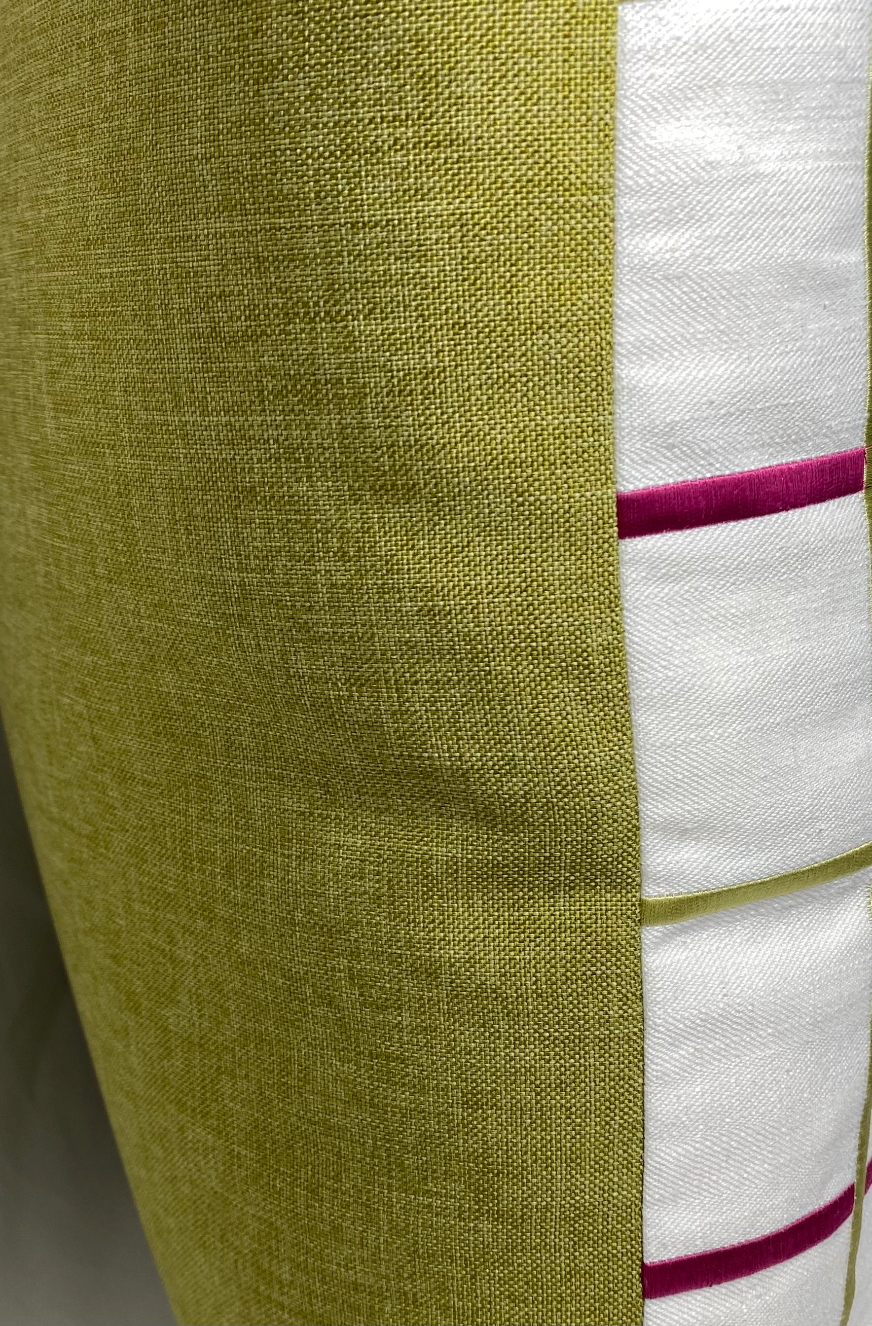 Luxury Pillow – 24" × 24" – Gateway Raspberry